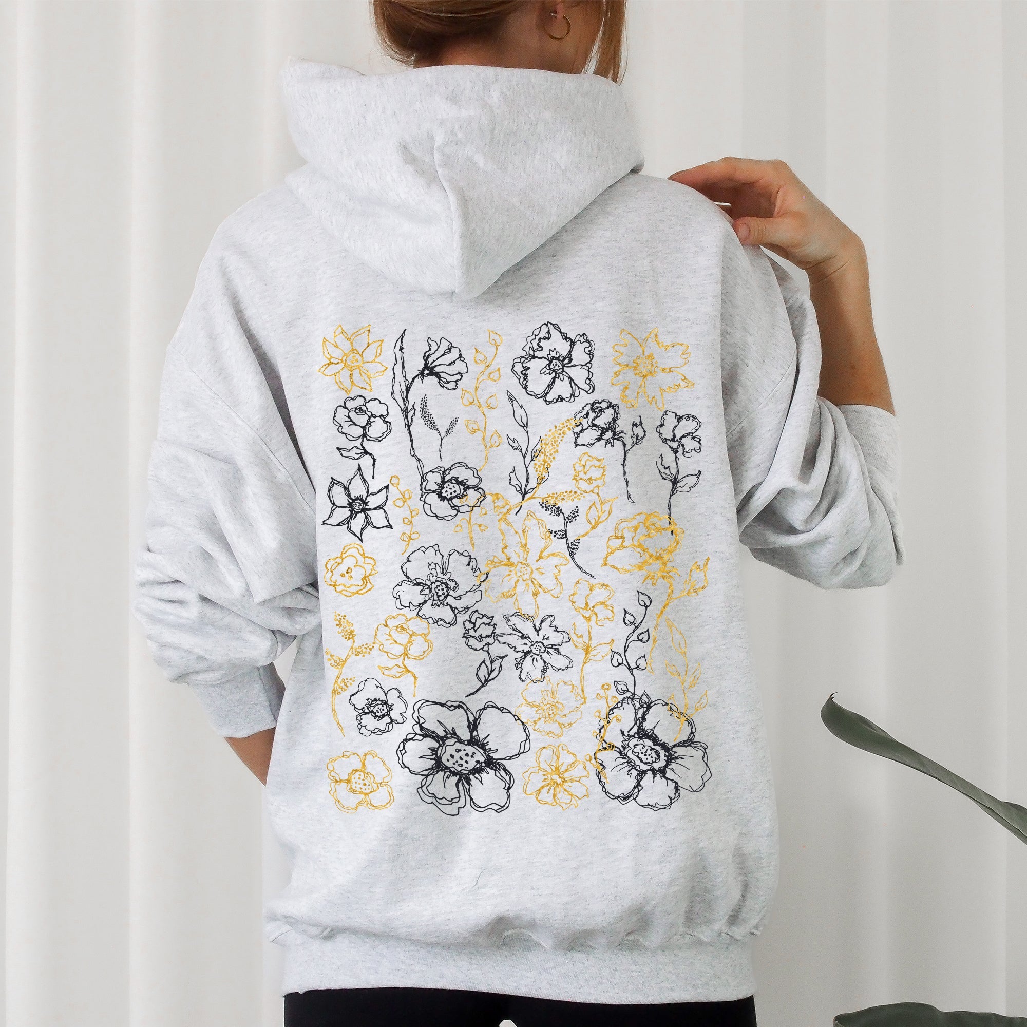 Floral Outlines Pattern Botanical Flower Nature Inspired Vintage Modern Garden Sketches Watercolor Elements Hoodie
