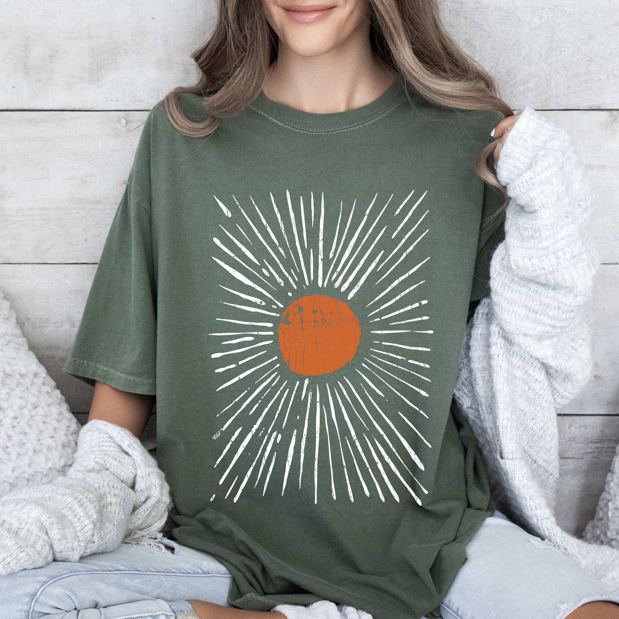 Retro Sunburst Vintage Style Coastal Sunset Graphic Artwork Premium Comfort Colors Tee