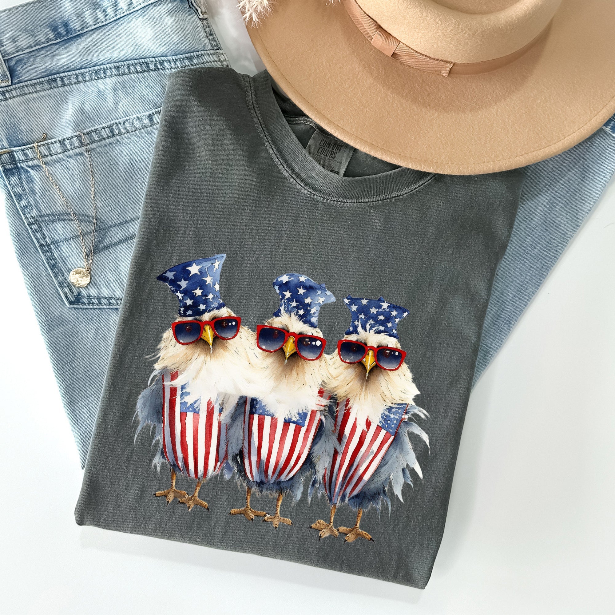 Patriotic Chickens Hippie Funny Fourth Of July Vintage Vibe Retro Edition Comfort Colors Tee
