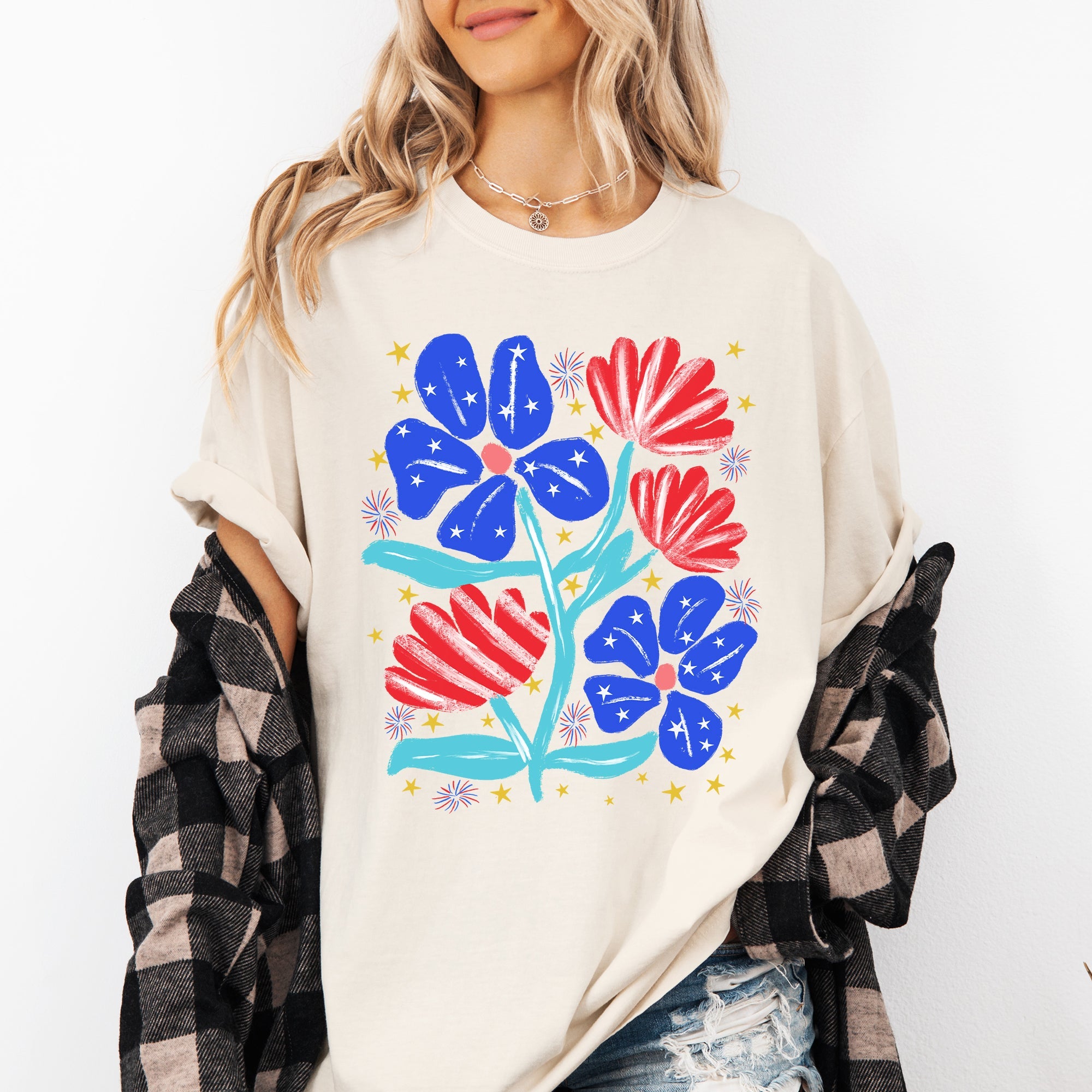 Patriotic Flowers Red White Blue America USA 4th of July Vintage Comfort Colors Tee