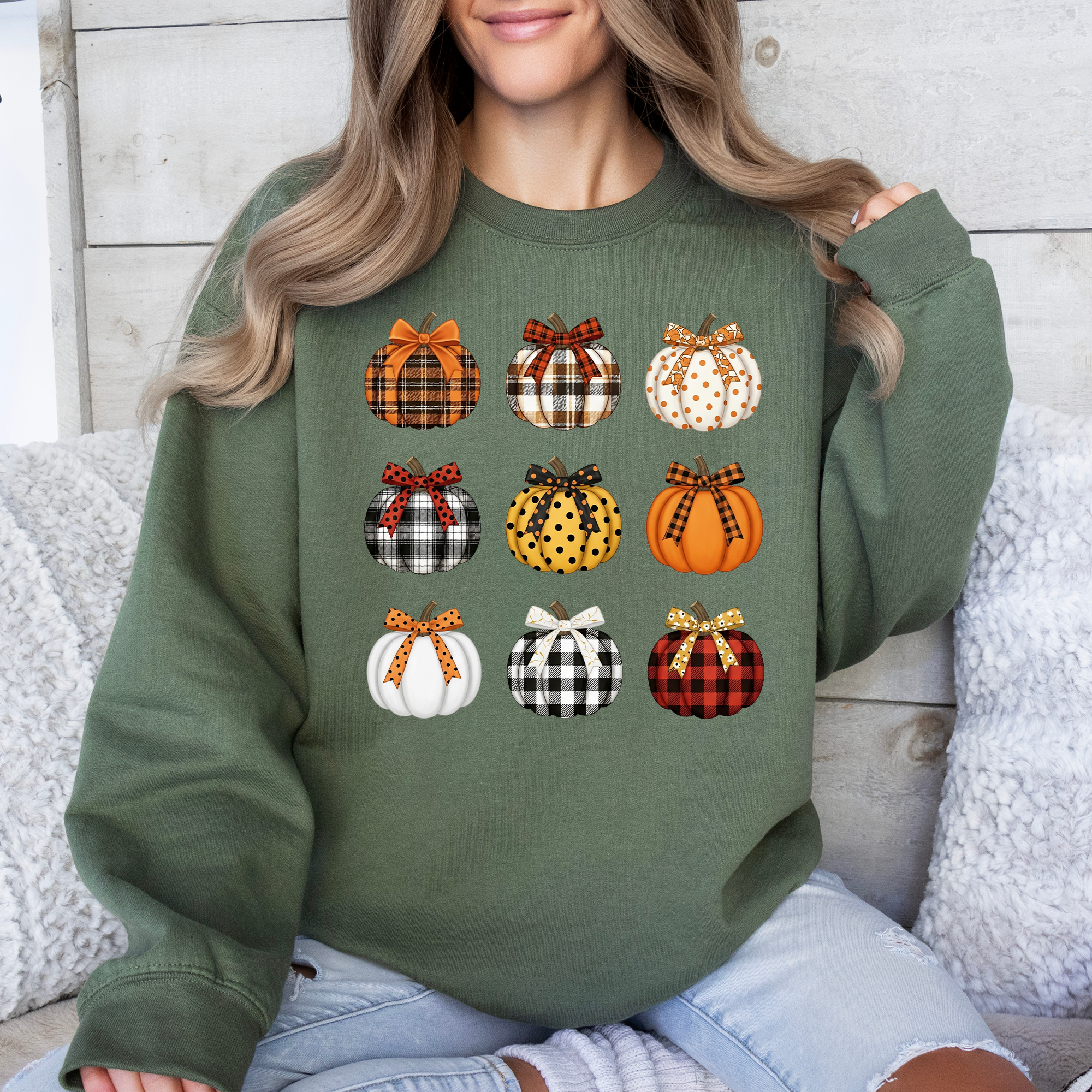Patterned Pumpkins Halloween Harvest Pattern Cozy Vintage Autumn Night Sweatshirt