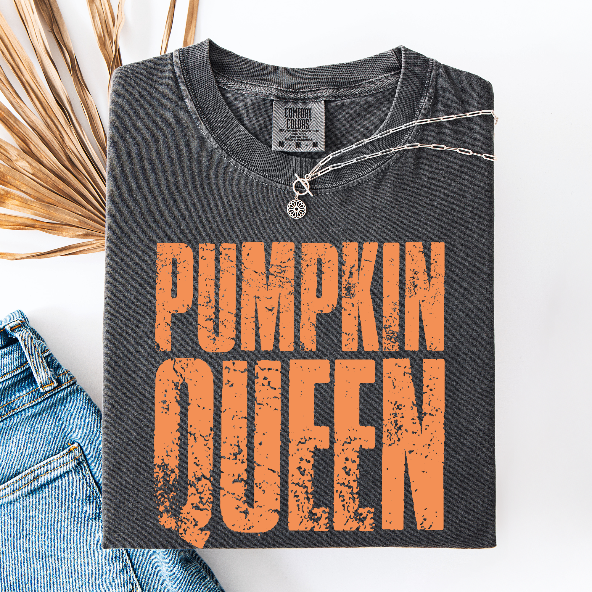 Pumpkin Queen Watercolor Leopard Print Pumpkins Bouquet Autumn Harvest Charm Comfort Colors Tee
