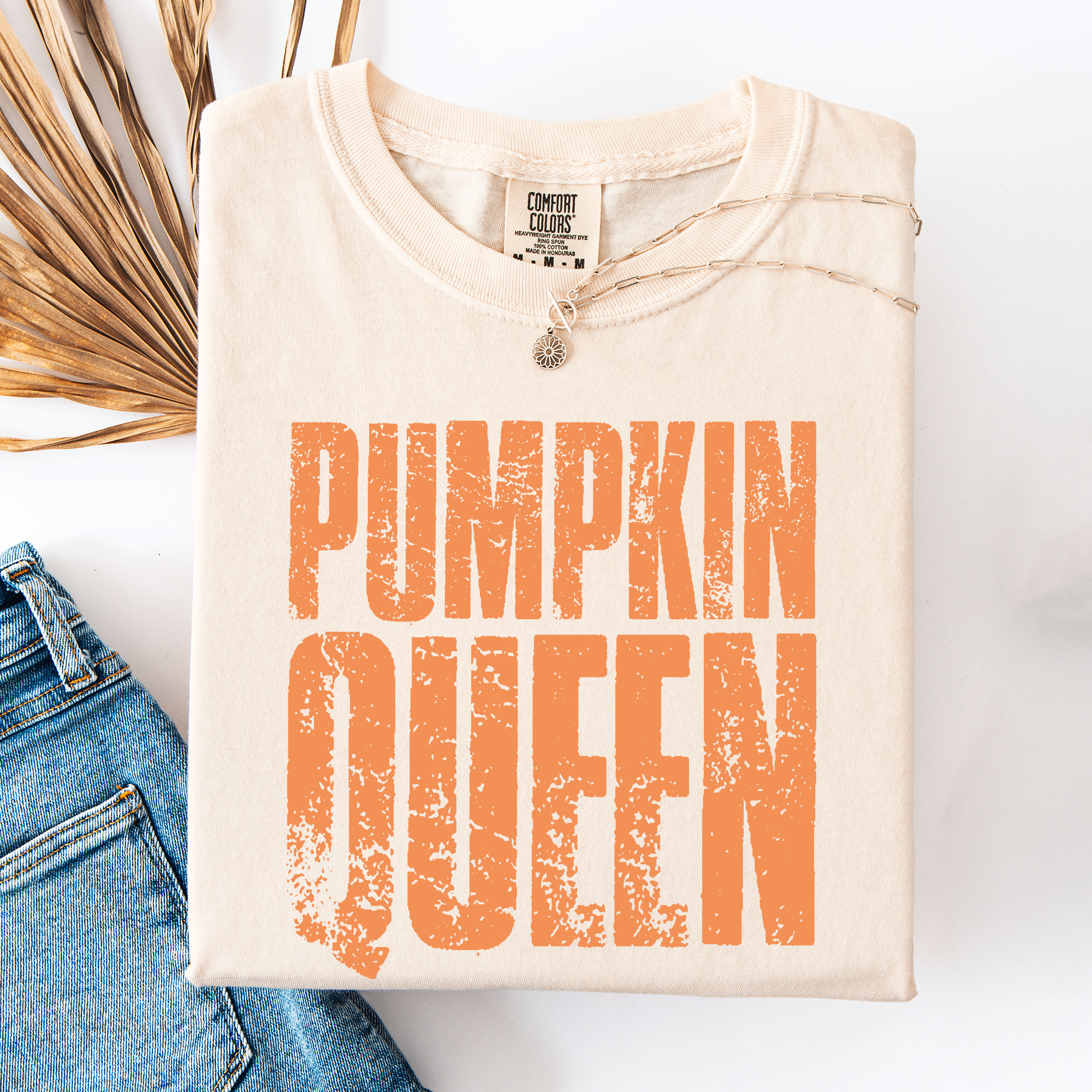 Pumpkin Queen Watercolor Leopard Print Pumpkins Bouquet Autumn Harvest Charm Comfort Colors Tee