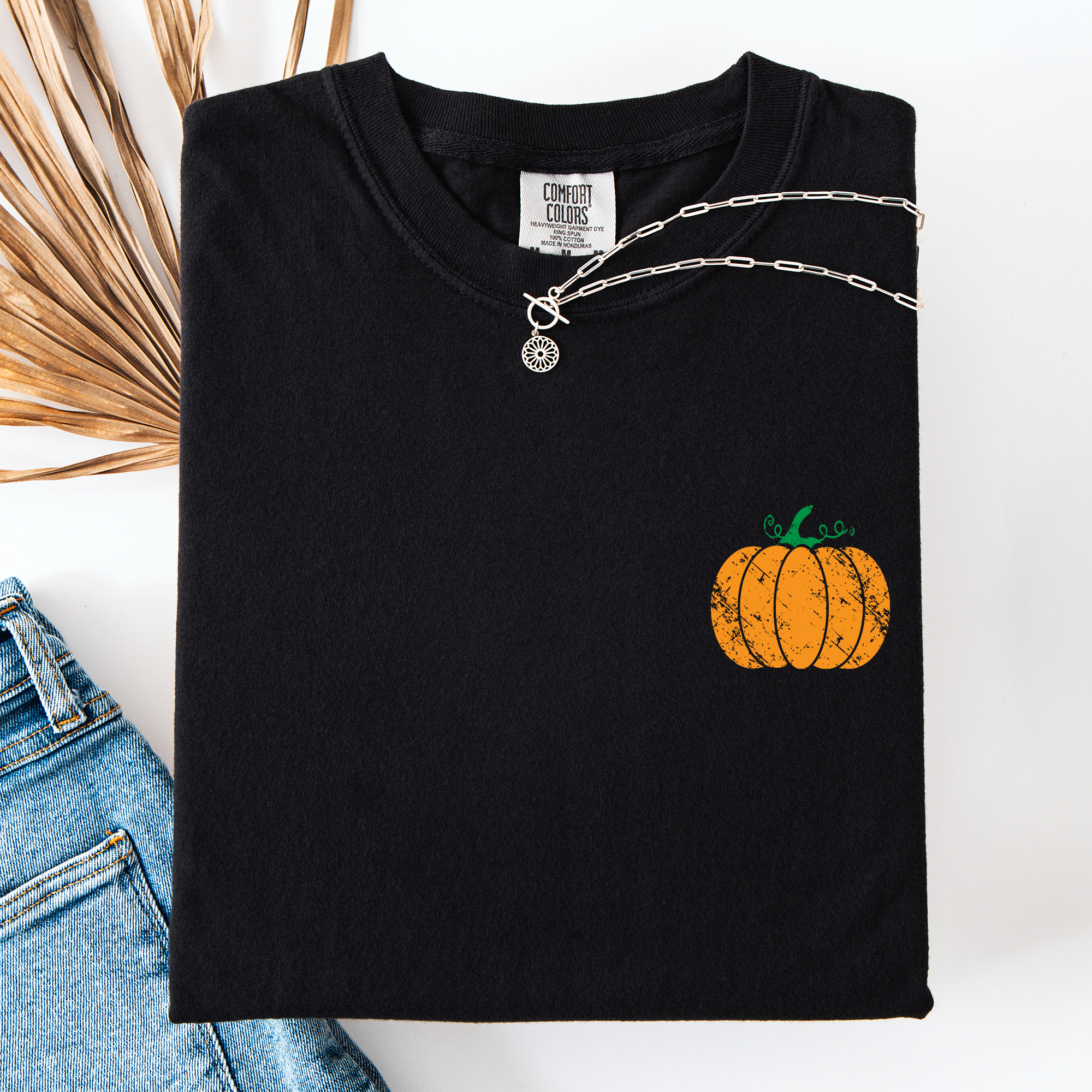 Mama Pumpkin Pattern Watercolor Leopard Pumpkins With Hand-Painted Bouquet Comfort Colors Tee