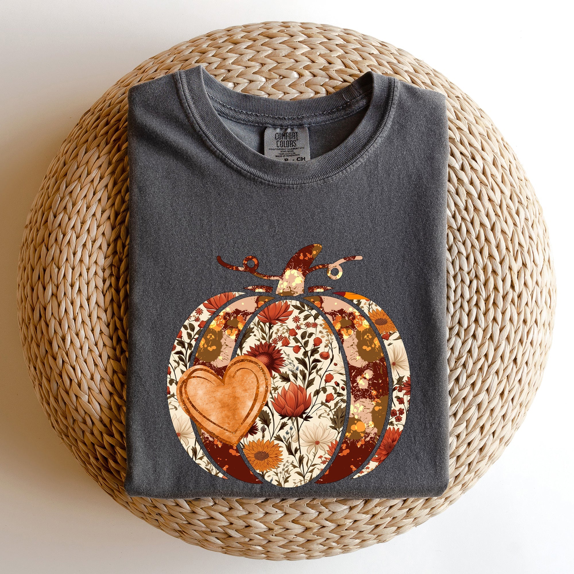 Pumpkin Heart Love Floral Thanksgiving Fall Autumn Halloween Flower Comfort Colors Tee