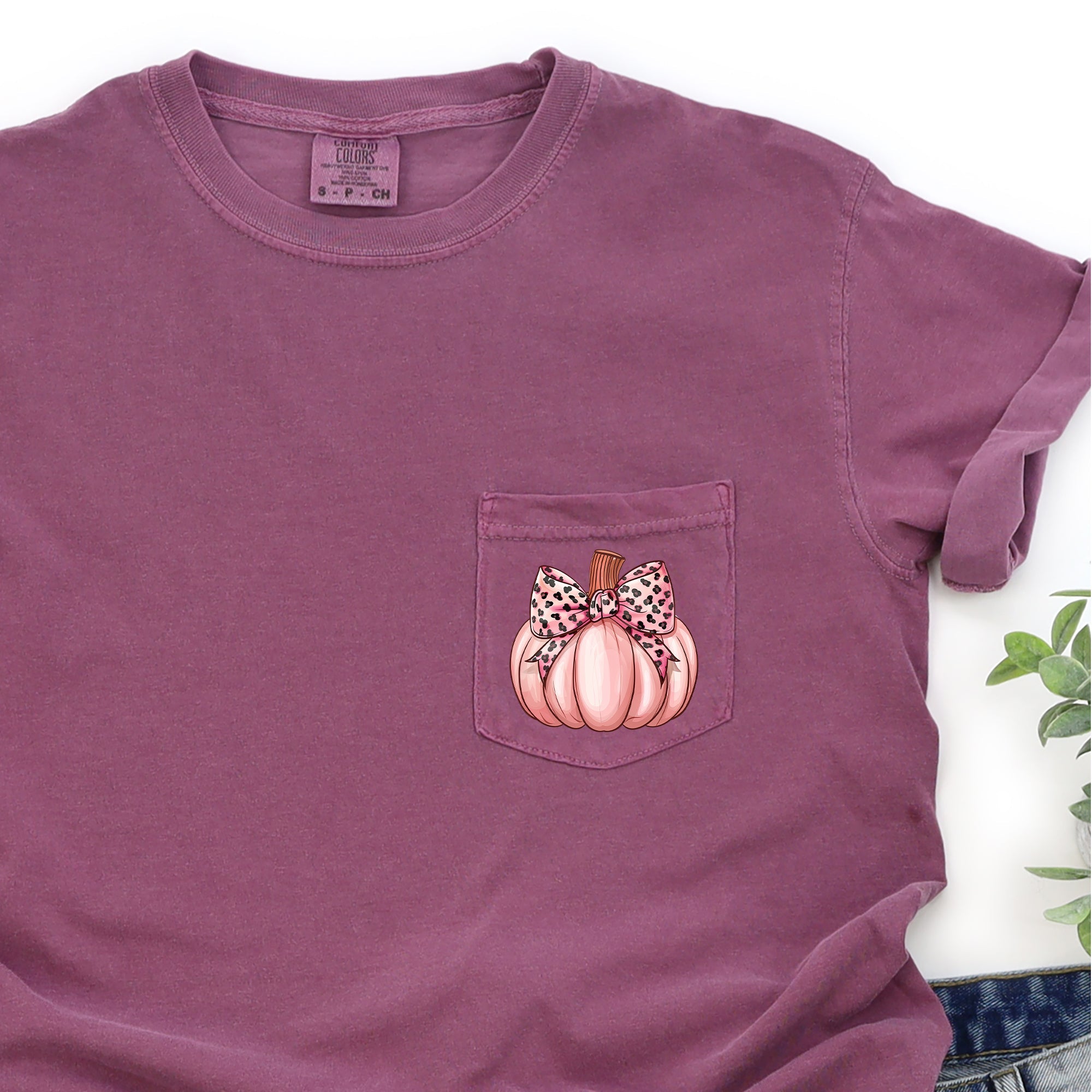 Pumpkin Leopard Print Bow Autumn Halloween Vintage Cozy Spirit Design Comfort Colors Tee