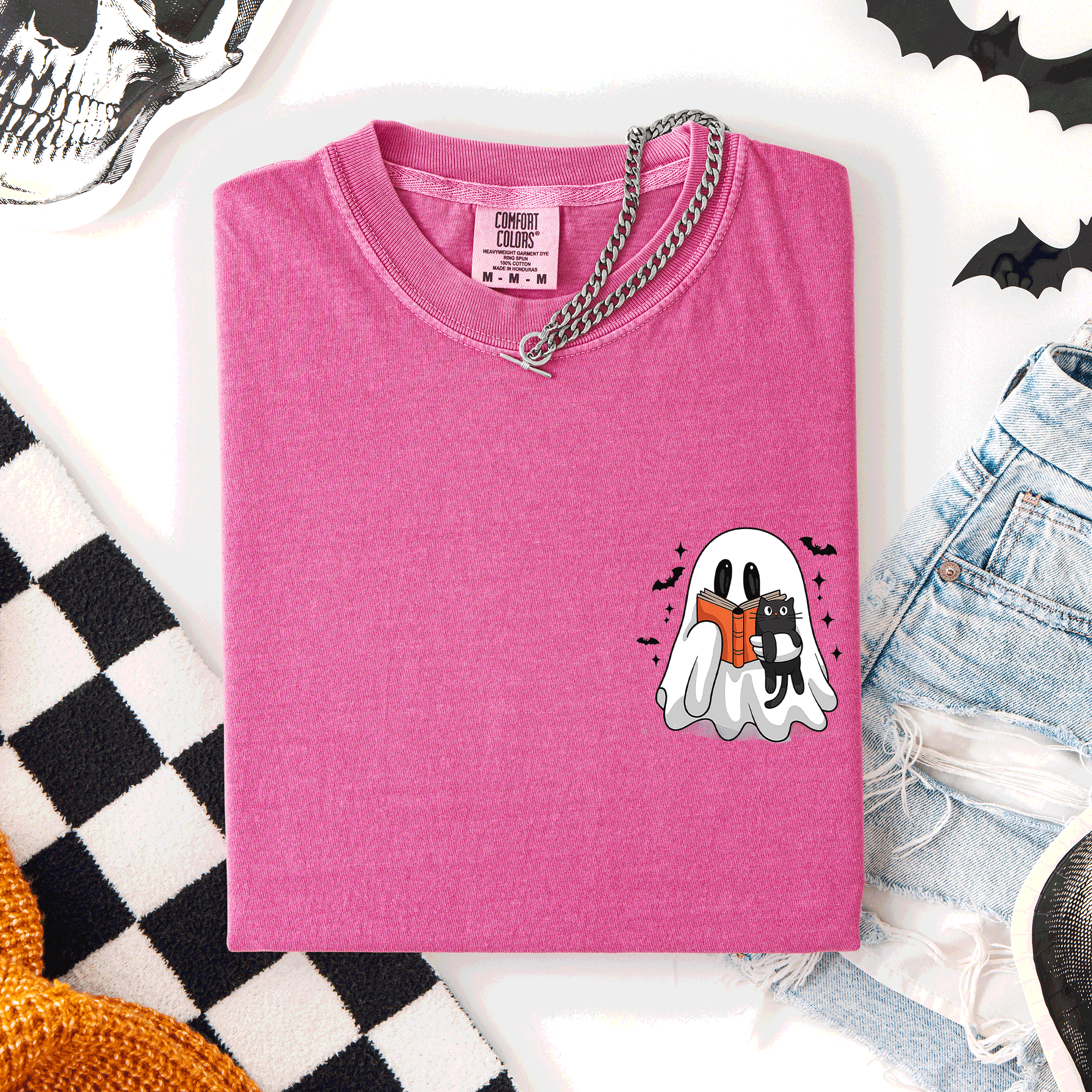 Reading Ghost Cat Funny Halloween Book Library Pocket Edition Comfort Colors Tee