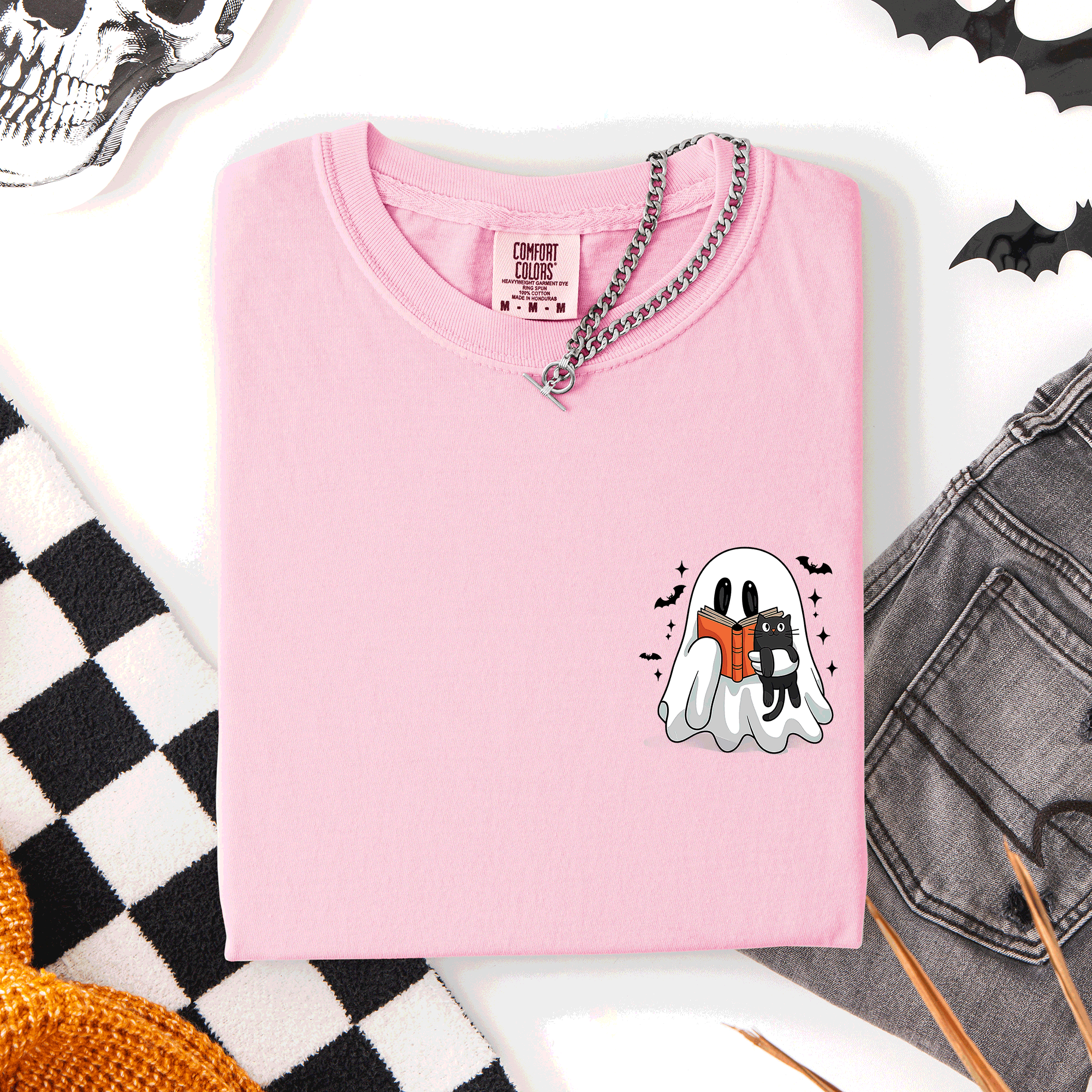 Reading Ghost Cat Funny Halloween Book Library Pocket Edition Comfort Colors Tee