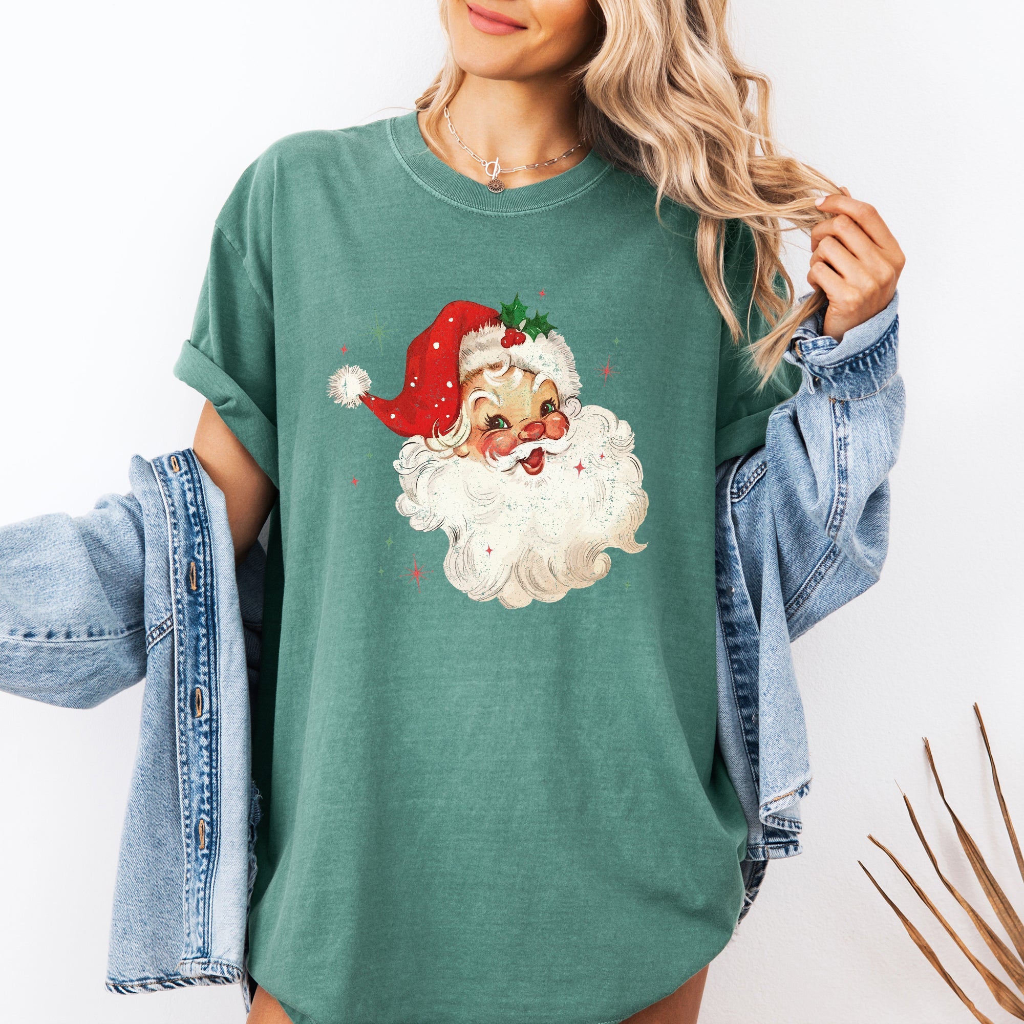 Red Retro Santa Claus Christmas Vintage Classic Snowy Night Scene With Nostalgic Holiday Cheer Comfort Colors Tee