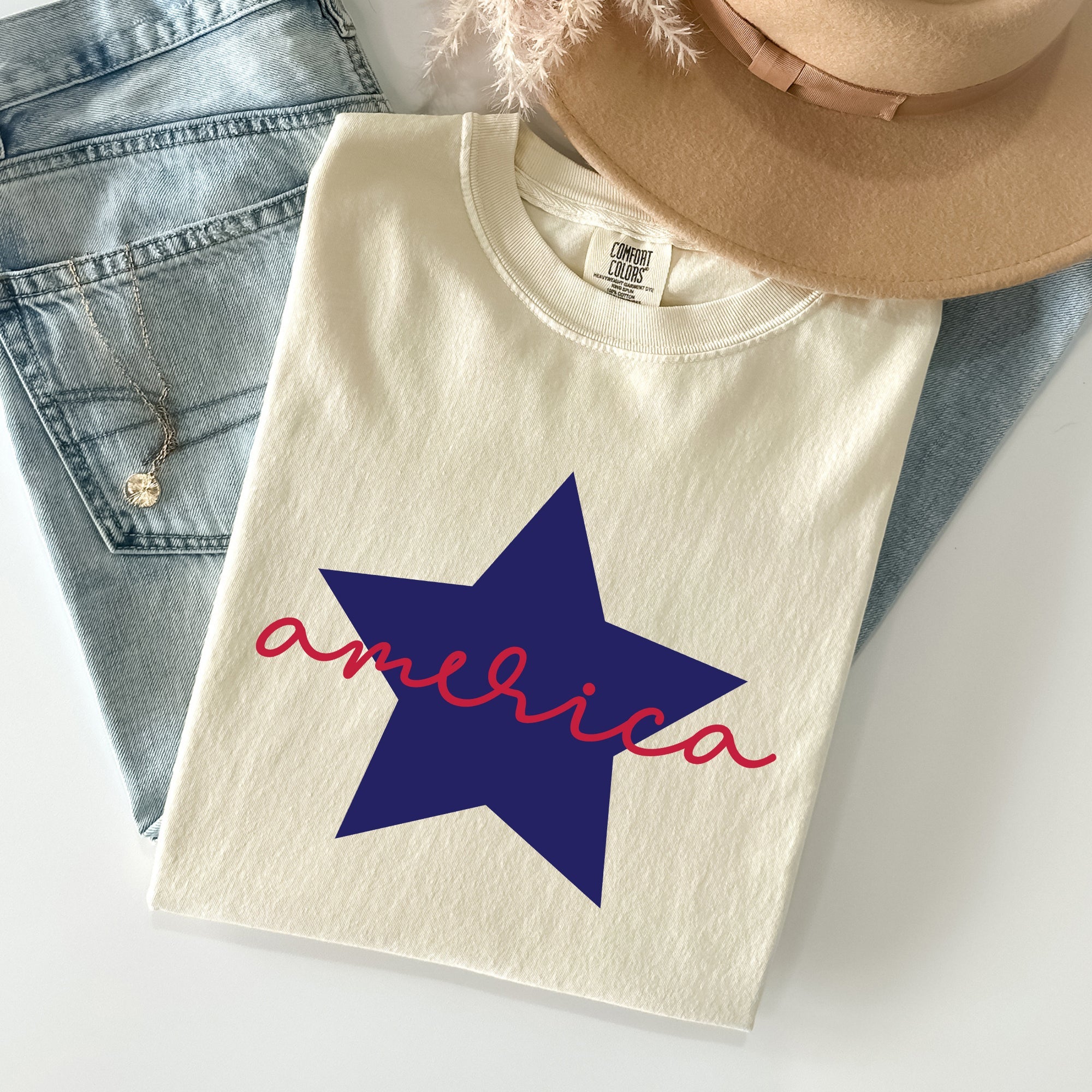 Retro America Star Red White Blue Patriotic Emblem Vintage Americana Pride Comfort Colors Tee