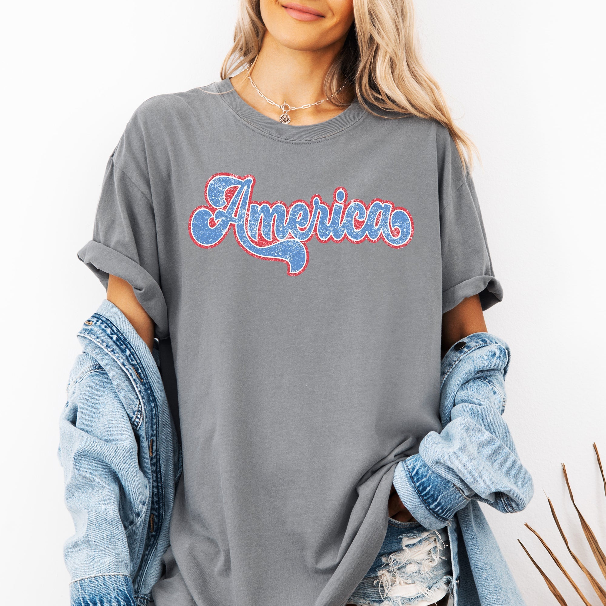 Retro America Grunge Vintage Patriotic USA 4th Of July Old Glory Comfort Colors Tee