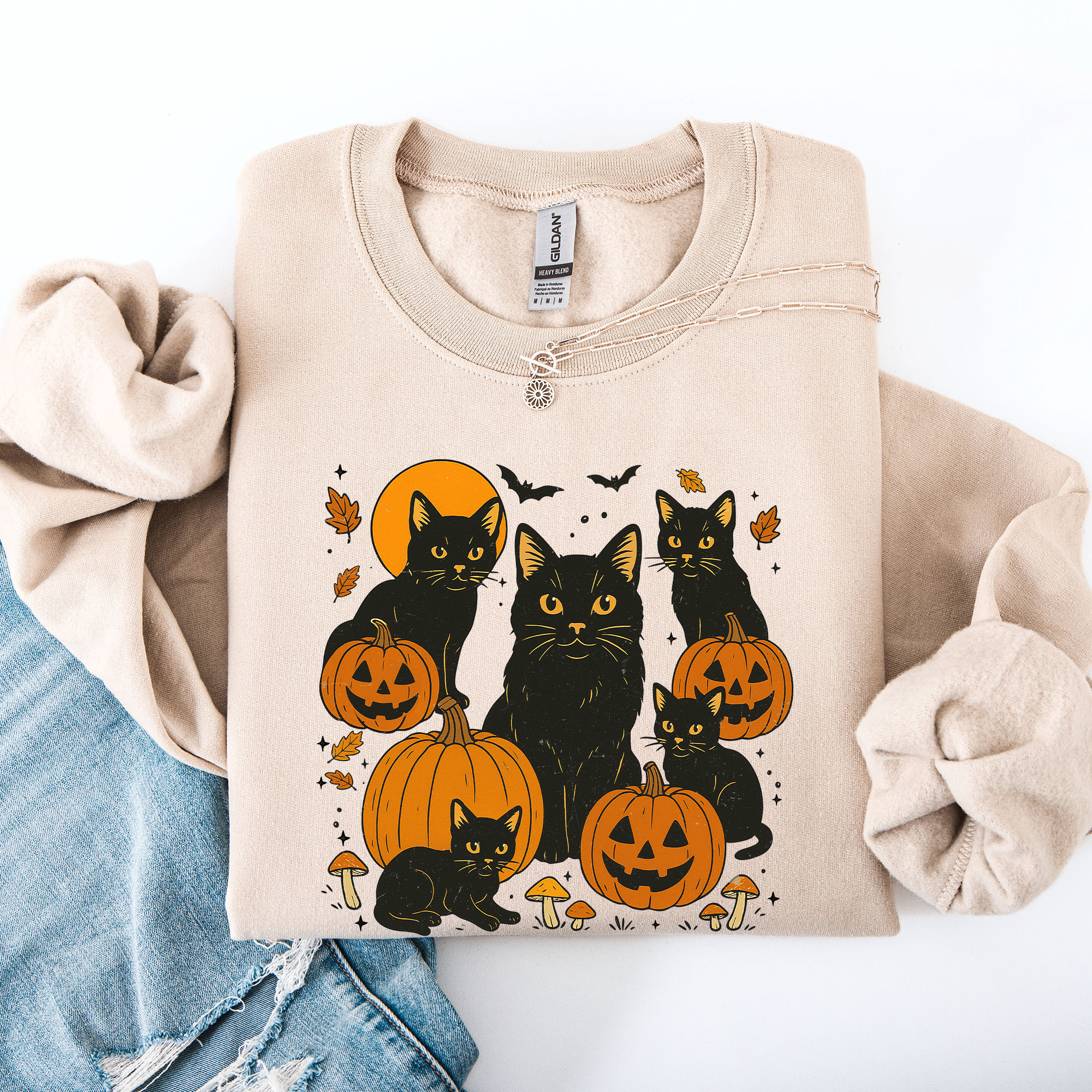 Retro Black Cats, Pumpkins, Halloween, Spooky Vintage Autumn Nightfall Celebration Edition Sweatshirt