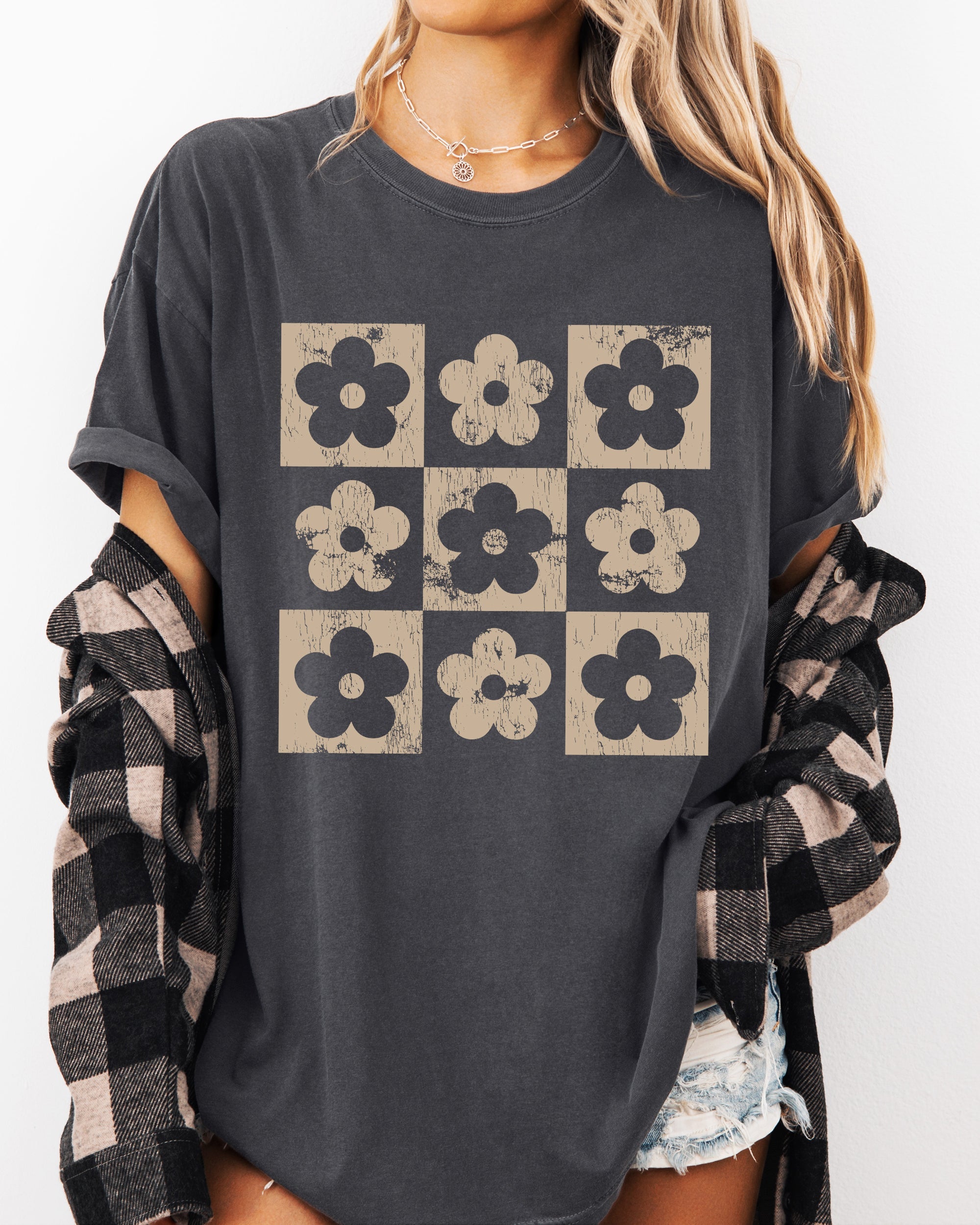 Retro Checkered Flowers Minimalist Vintage Style Graphic Artwork Print Comfort Colors Tee