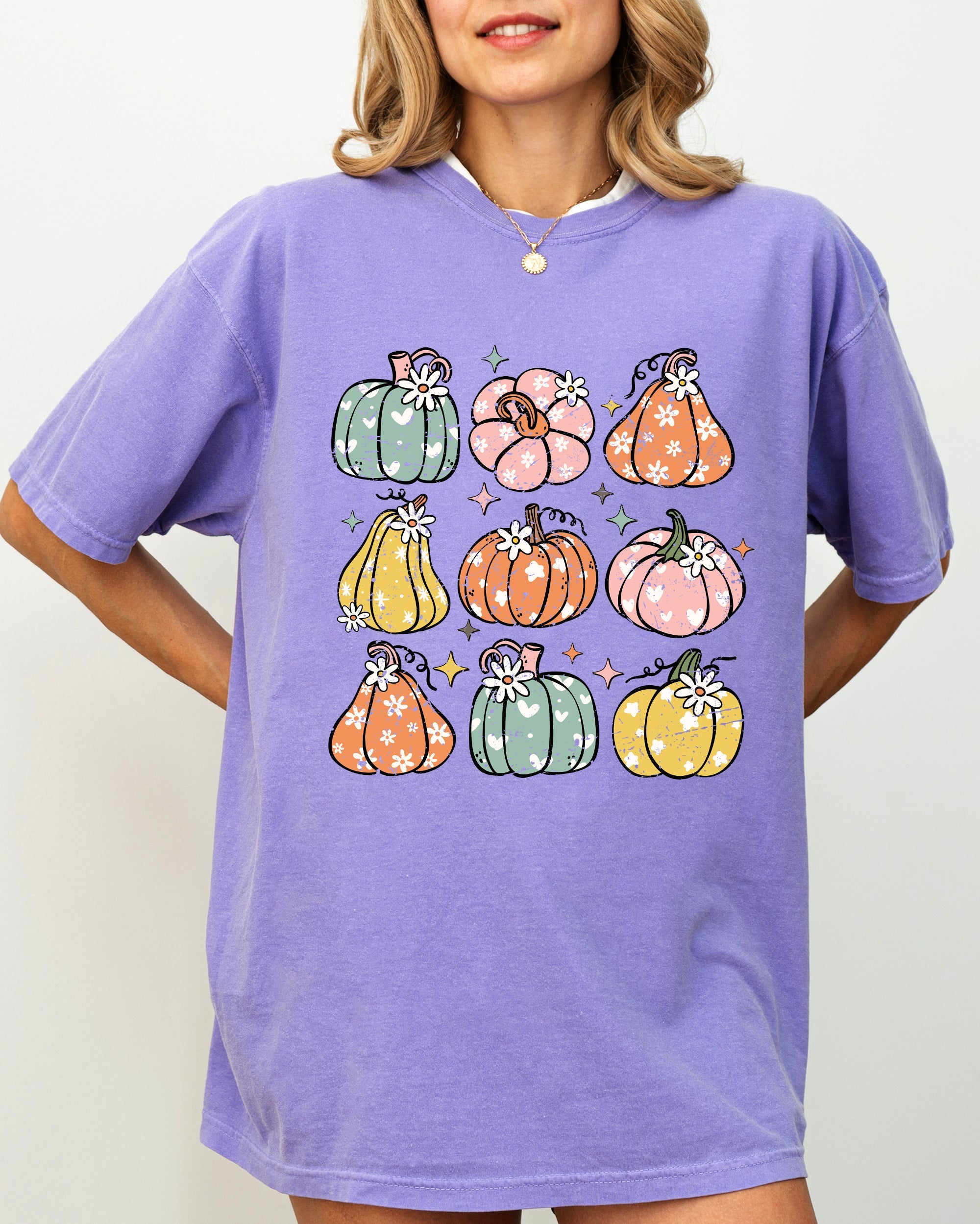 Retro Colorful Floral Pumpkins Halloween Jack-O-Lantern Fall Autumn Comfort Colors Tee