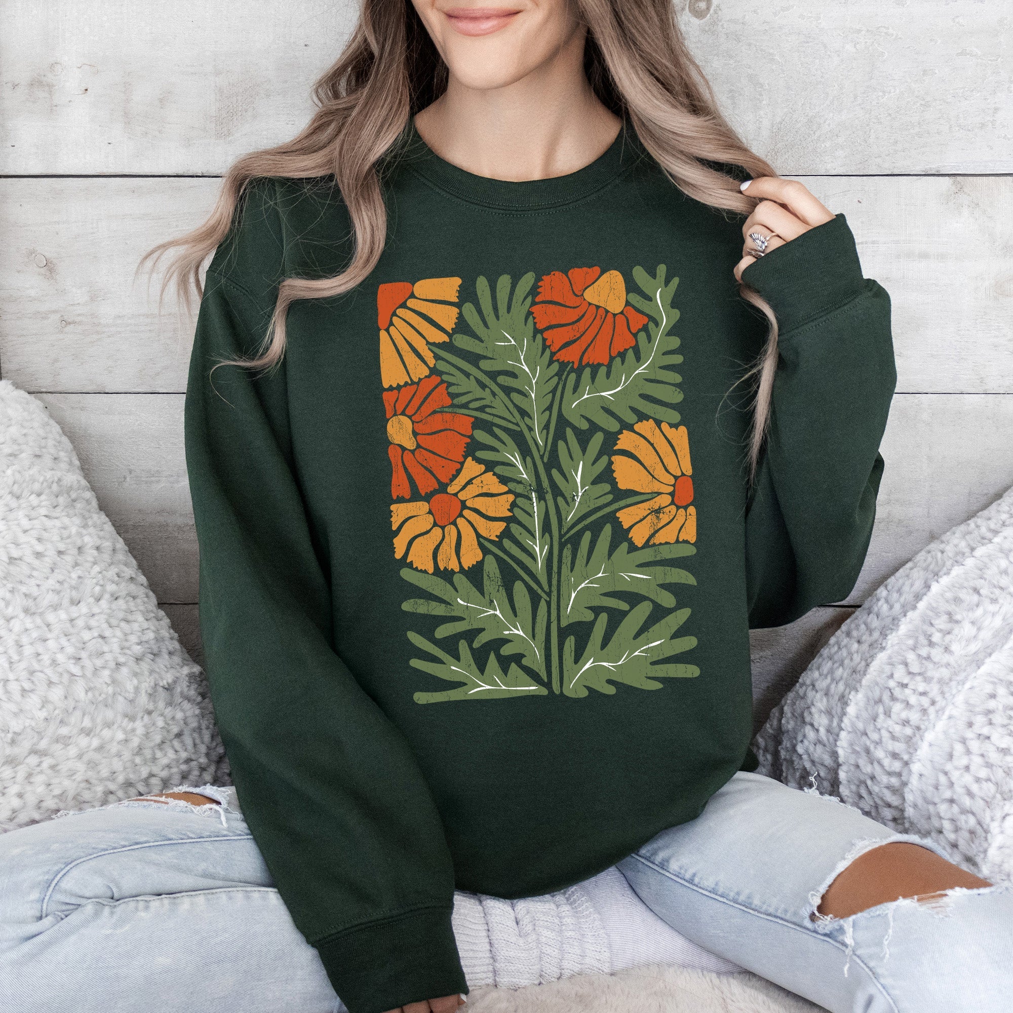 Retro Daisy Design Vintage Floral Garden Theme Botanical Illustration Textured Motif Sweatshirt