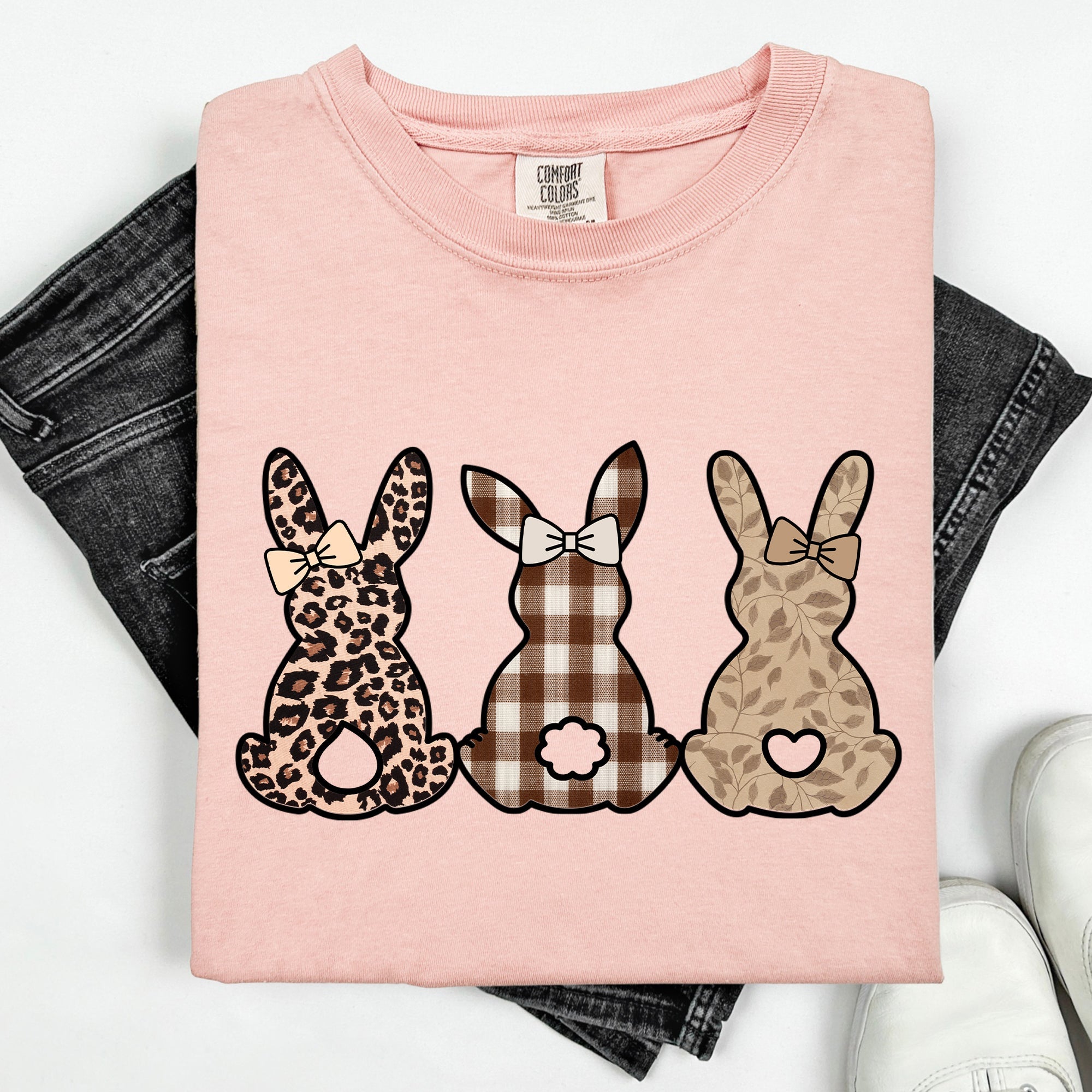 Retro Easter Bunnies Leopard Pattern Bunny Illustration Collection For Festive Style Comfort Colors Tee