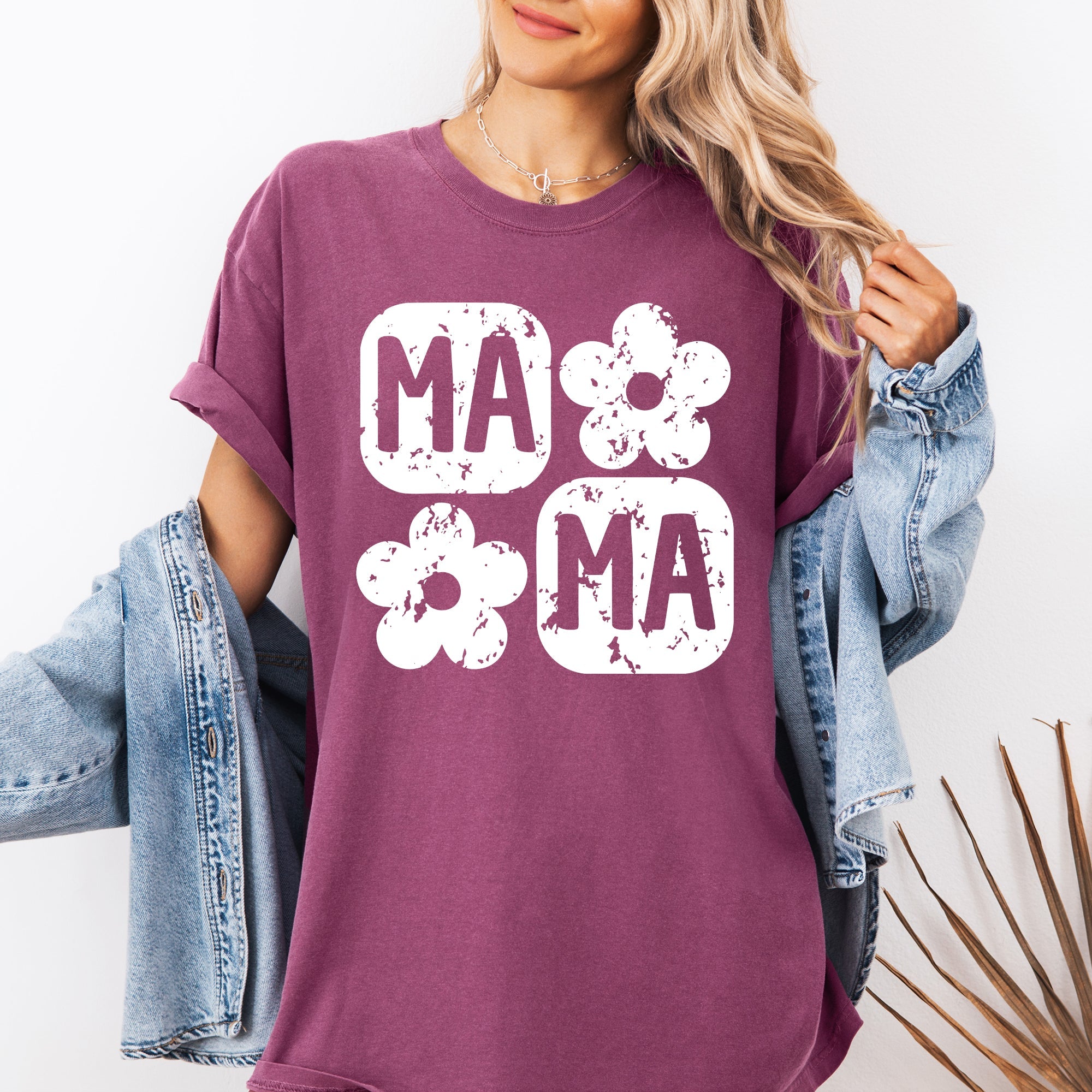 Retro Floral Mama Vintage Mothers Day Floral Keepsake Art Graphic Comfort Colors Tee