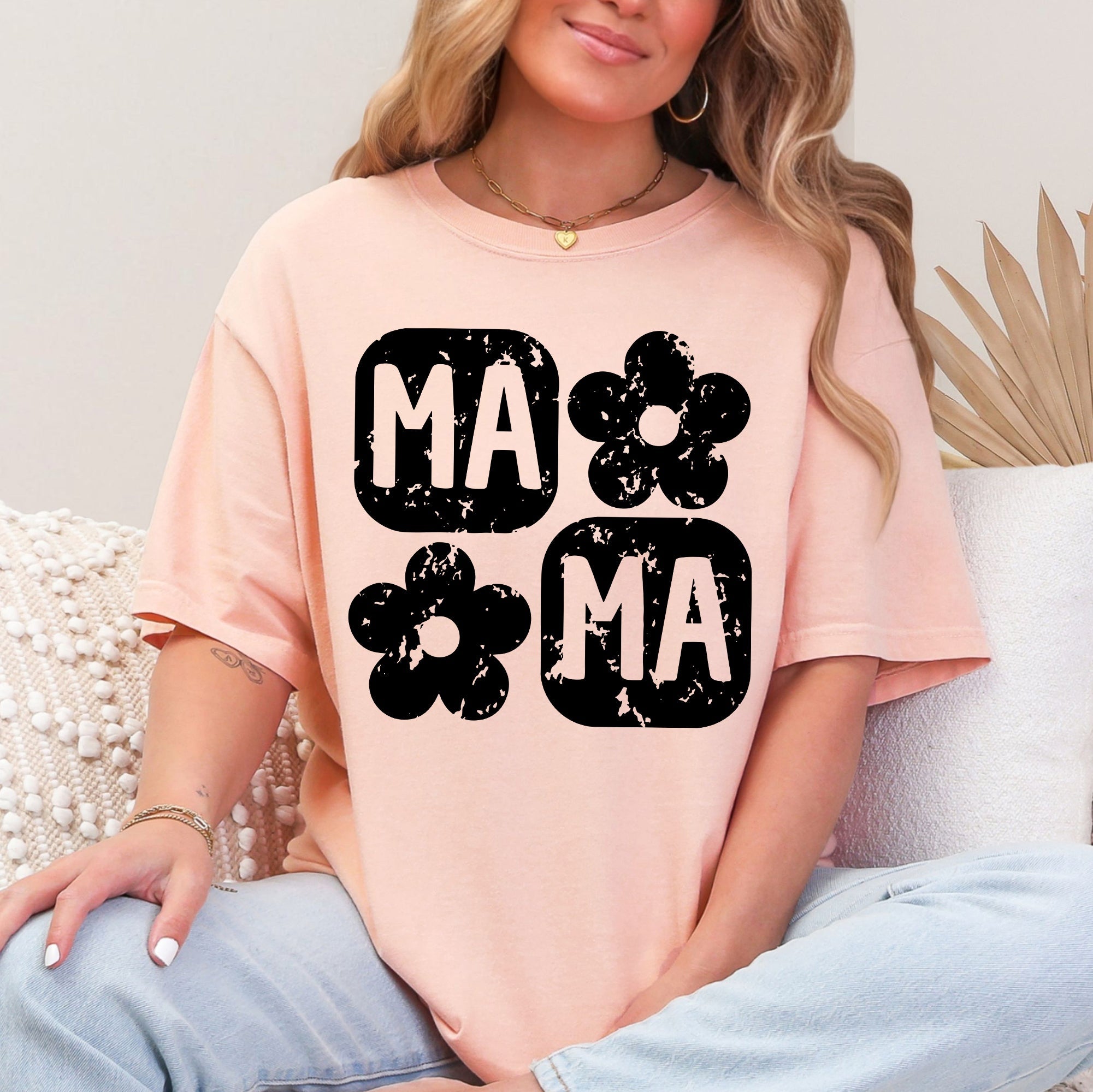 Retro Floral Mama Vintage Mothers Day Floral Keepsake Art Graphic Comfort Colors Tee