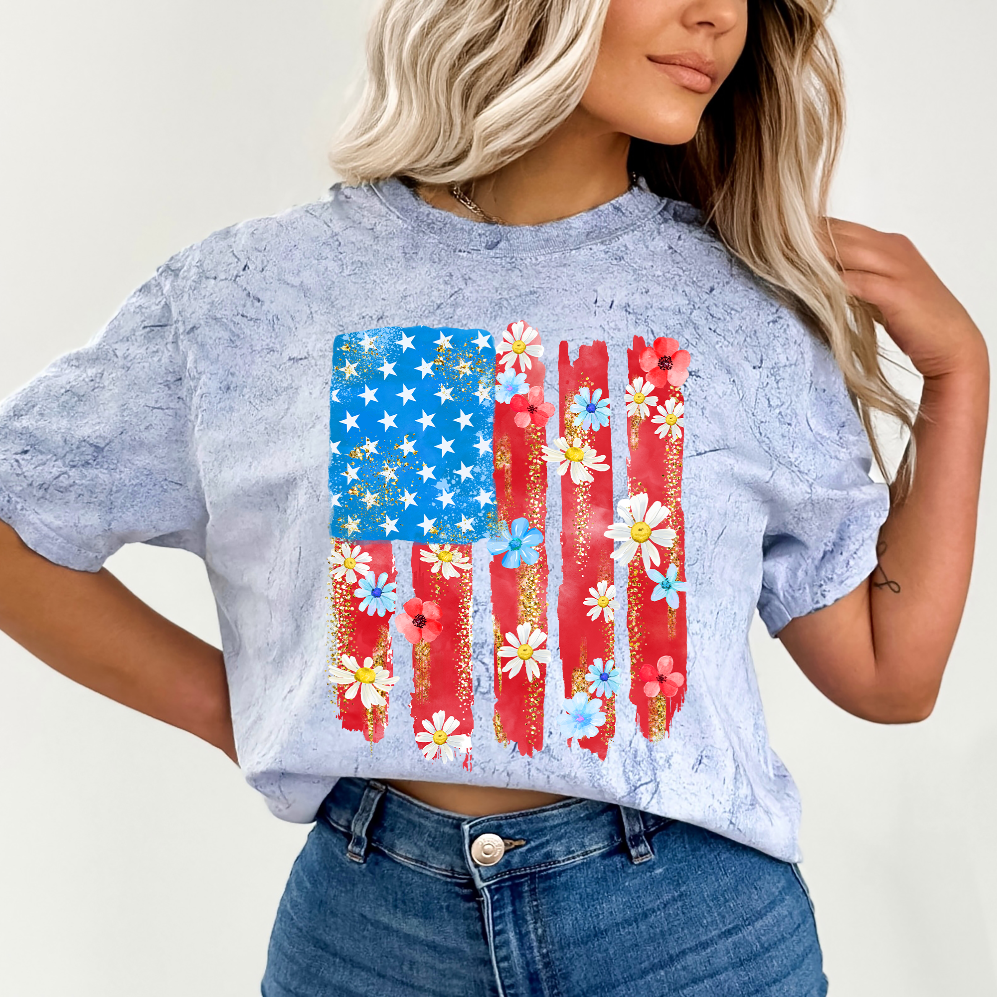 Retro Flower Flag Fourth Of July Patriotic USA Floral Banner Vintage Style Comfort Colors Tee