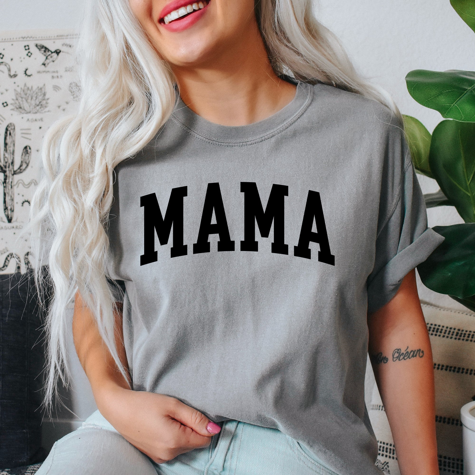 Retro Mama Vintage Lettering Motherhood Minimalist Mother's Day Edition Comfort Colors Tee