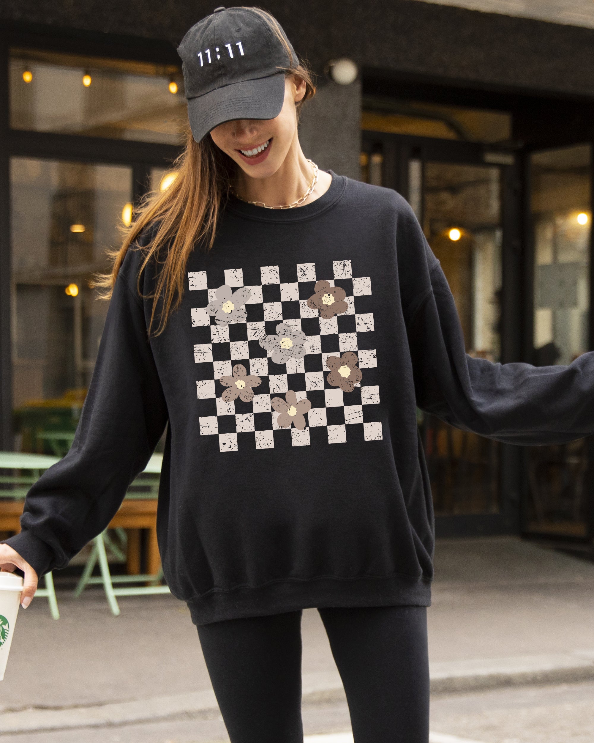 Retro Minimalist Flowers Checkered Vintage Floral Daisies Patterned Print Sweatshirt