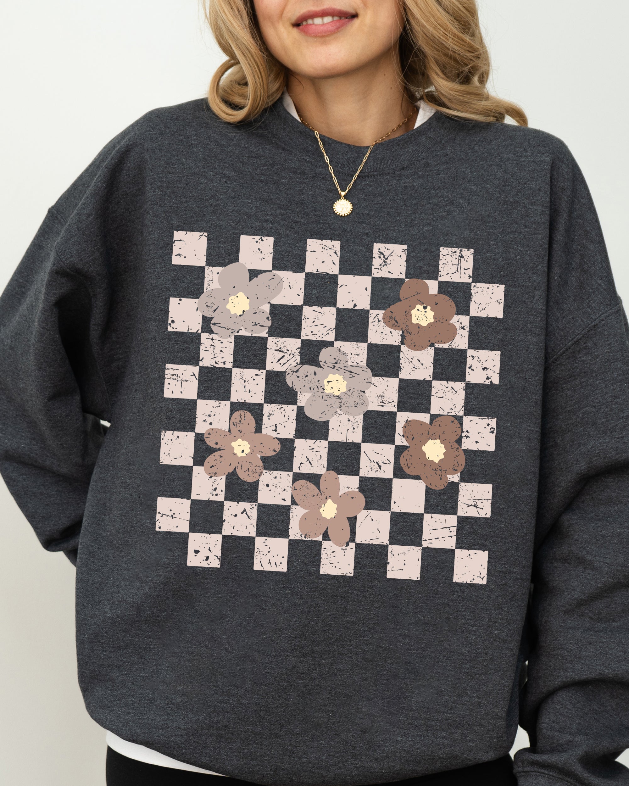 Retro Minimalist Flowers Checkered Vintage Floral Daisies Patterned Print Sweatshirt