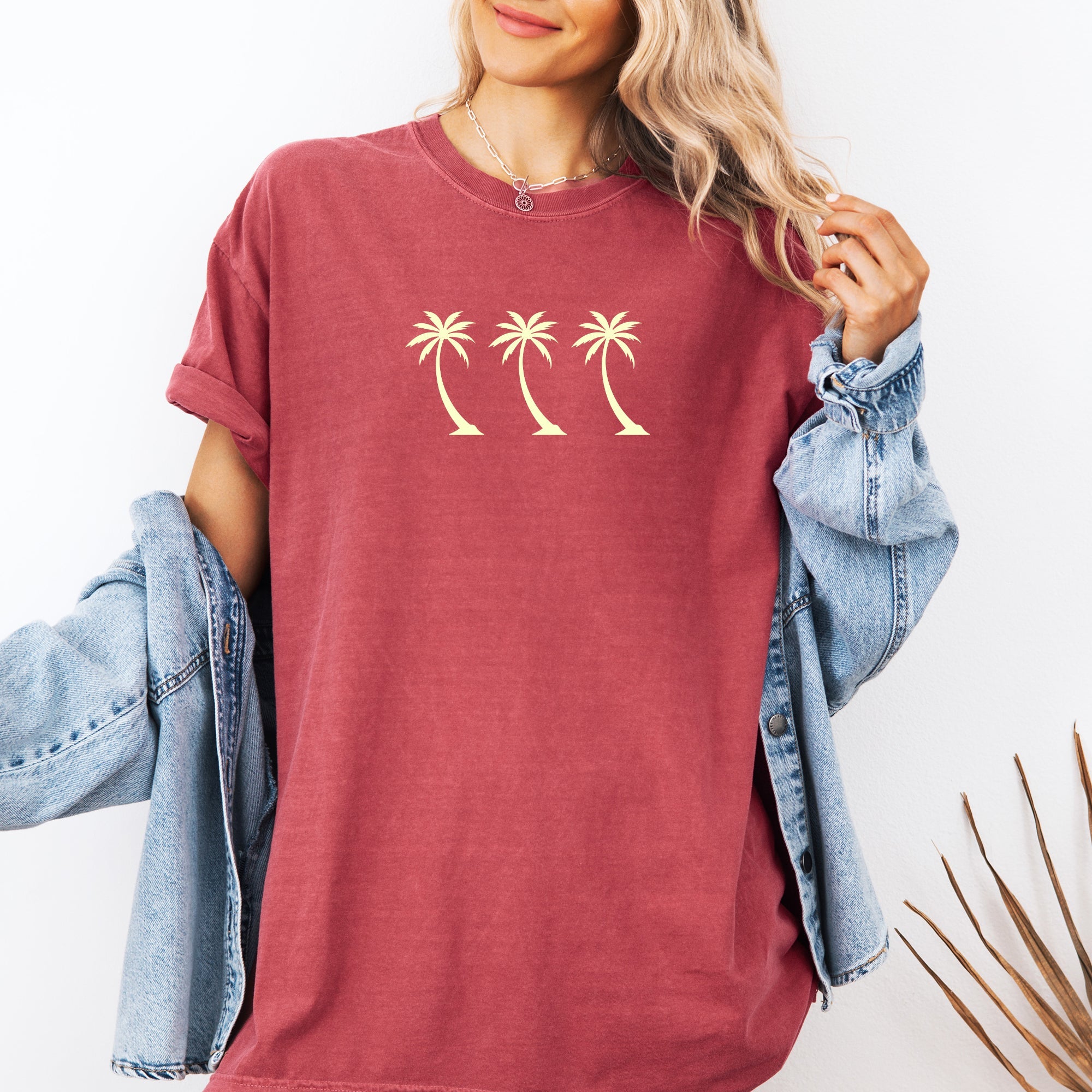 Retro Minimalist Palm Trees Summer Beach Vibes Vintage Sunset Coastal Escape Comfort Colors Tee
