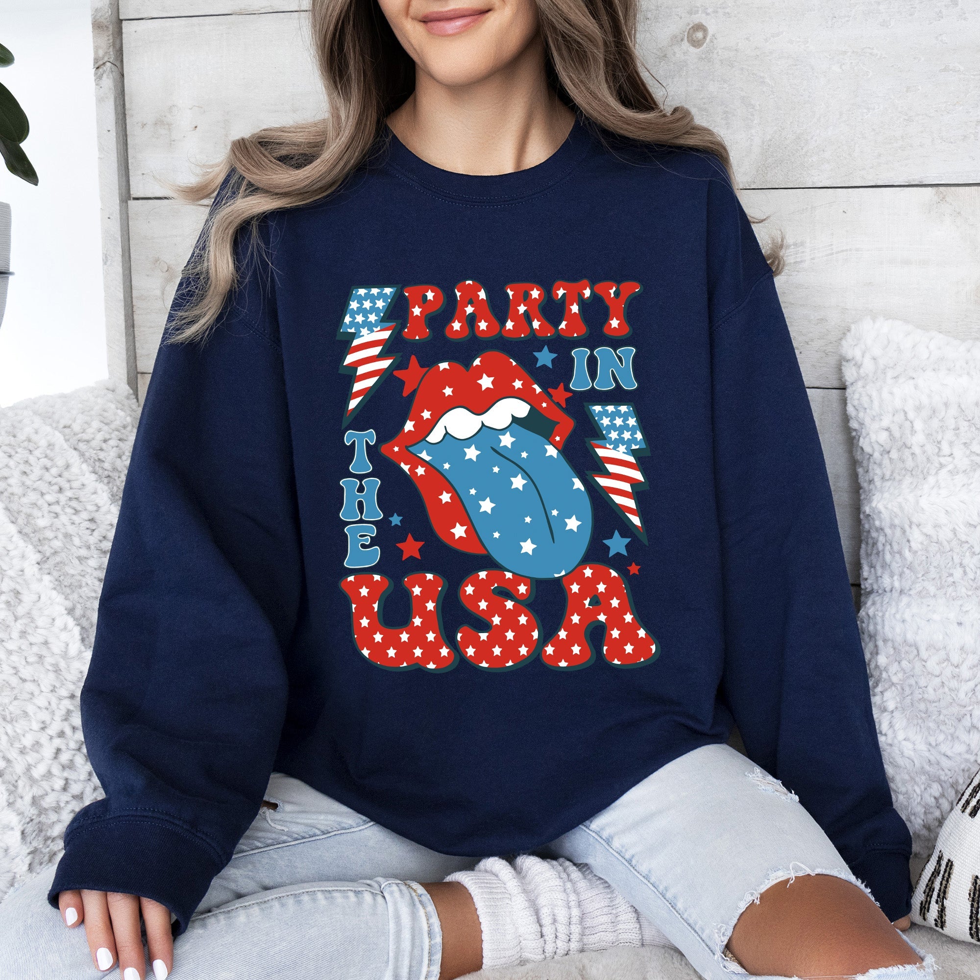 Retro Party In The USA Tongue 4th Of July Vintage Patriotic Graphic Edition Sweatshirt
