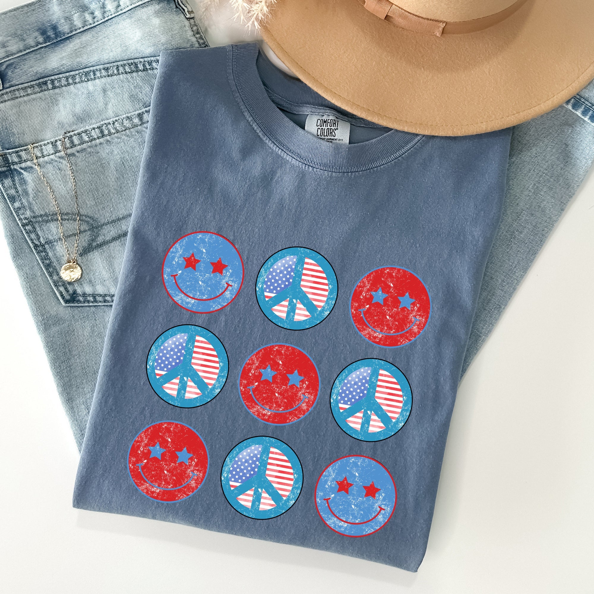 Retro Patriotic Smiley Flag America Peace Vintage Americana Celebration Edition Comfort Colors Tee