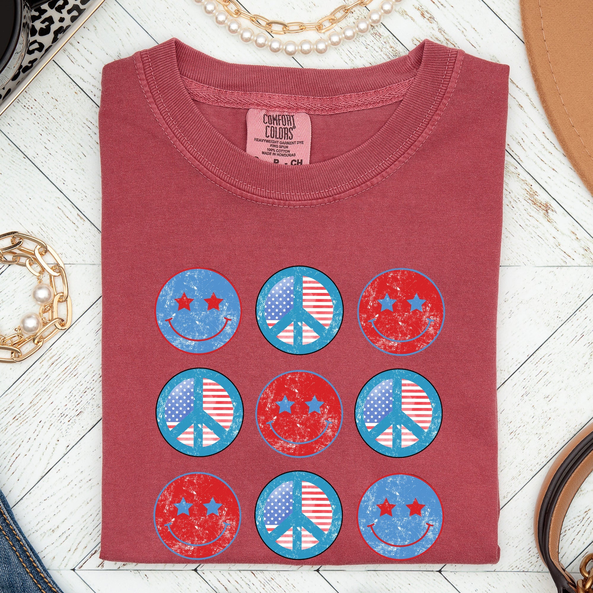 Retro Patriotic Smiley Flag America Peace Vintage Americana Celebration Edition Comfort Colors Tee