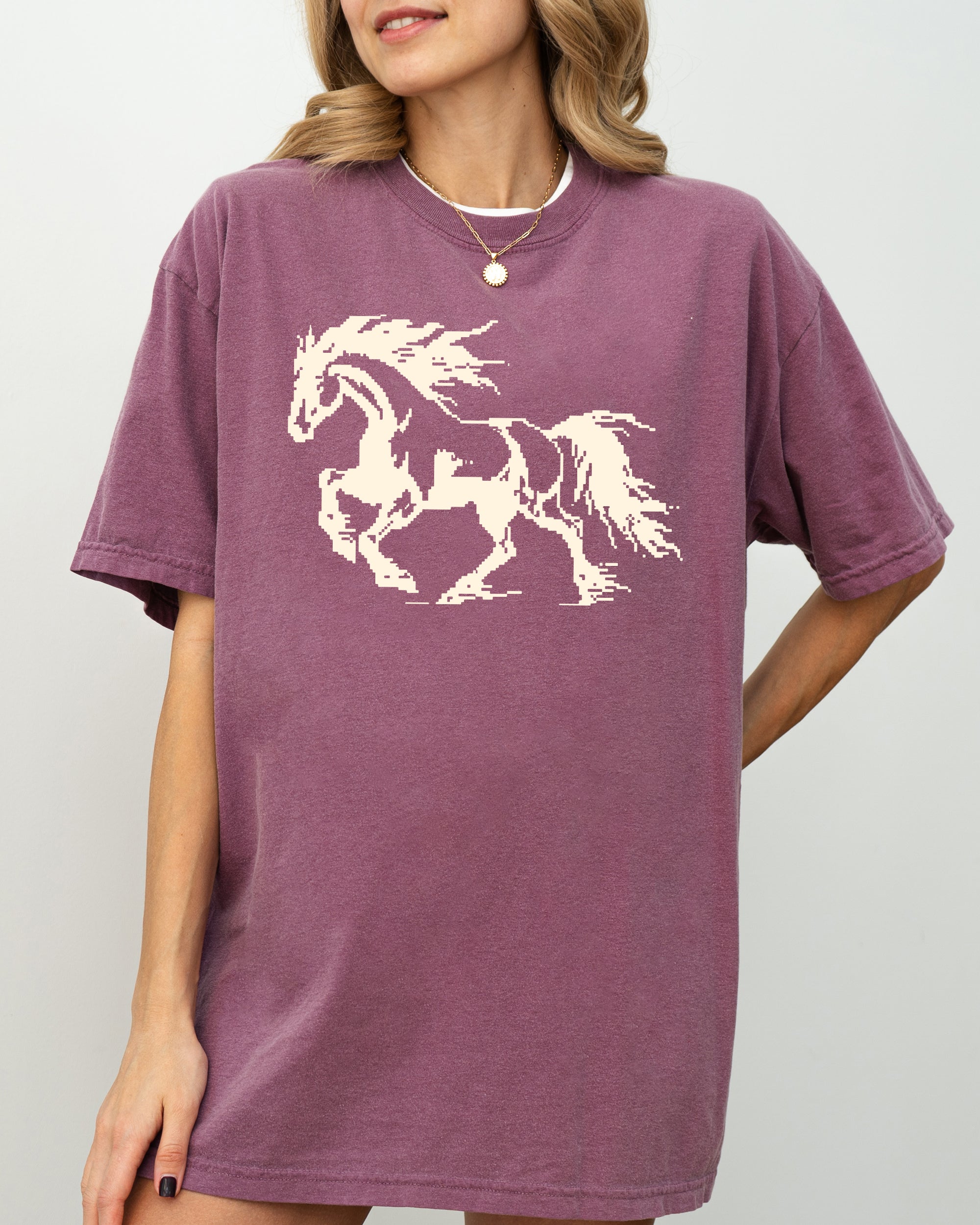 Retro Pixel Horse 8-Bit Vintage Pixelated Arcade Style Classic Comfort Colors Tee
