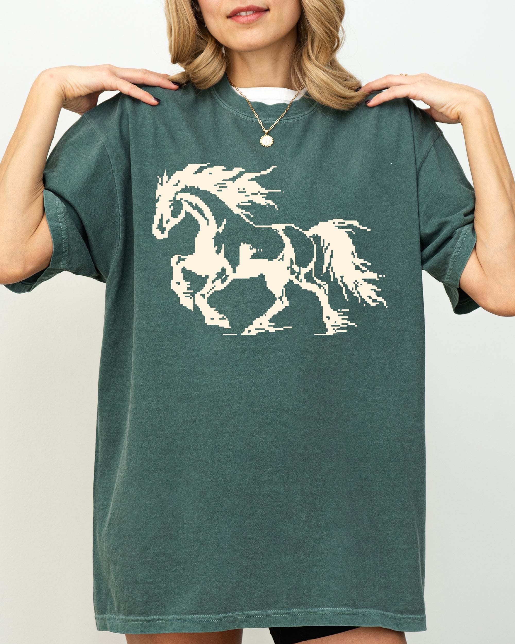 Retro Pixel Horse 8-Bit Vintage Pixelated Arcade Style Classic Comfort Colors Tee