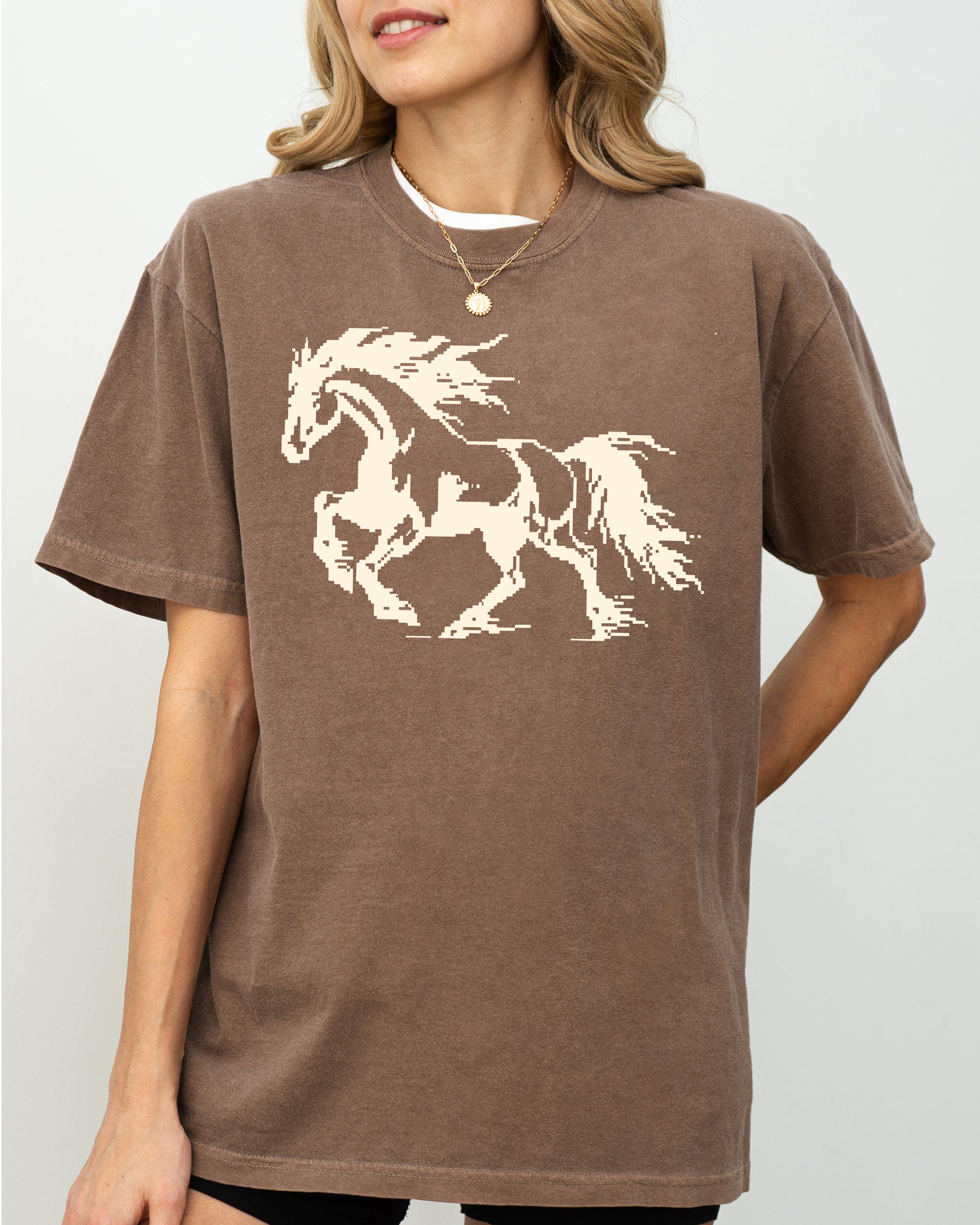Retro Pixel Horse 8-Bit Vintage Pixelated Arcade Style Classic Comfort Colors Tee