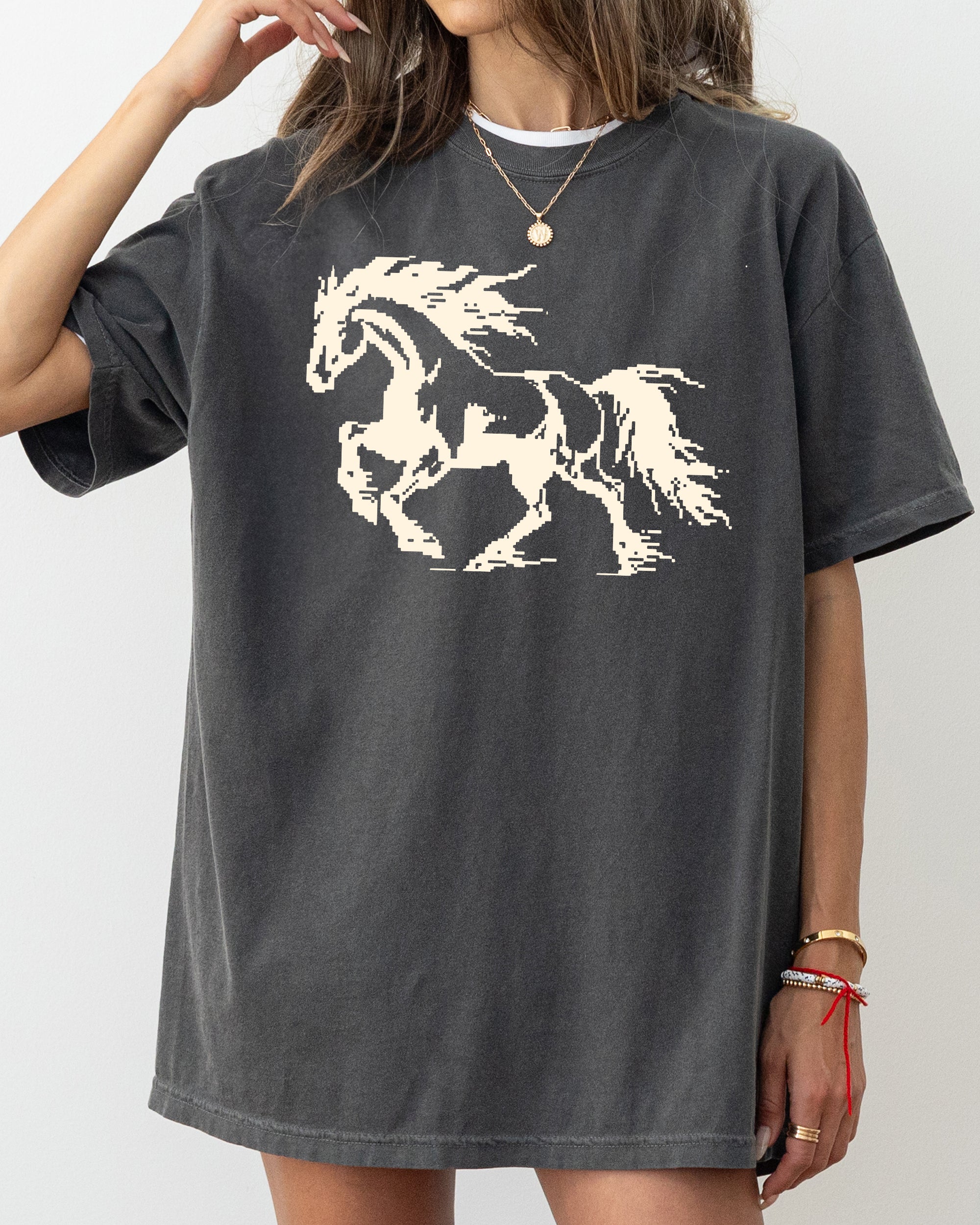 Retro Pixel Horse 8-Bit Vintage Pixelated Arcade Style Classic Comfort Colors Tee