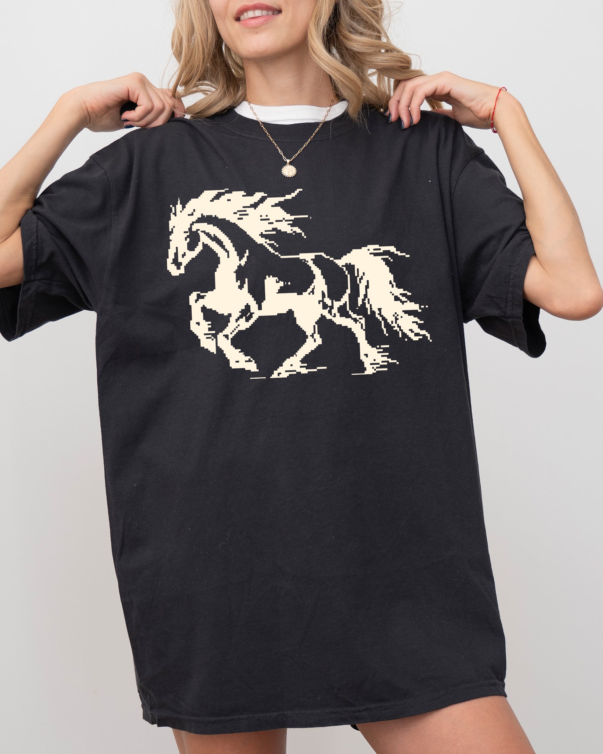 Retro Pixel Horse 8-Bit Vintage Pixelated Arcade Style Classic Comfort Colors Tee