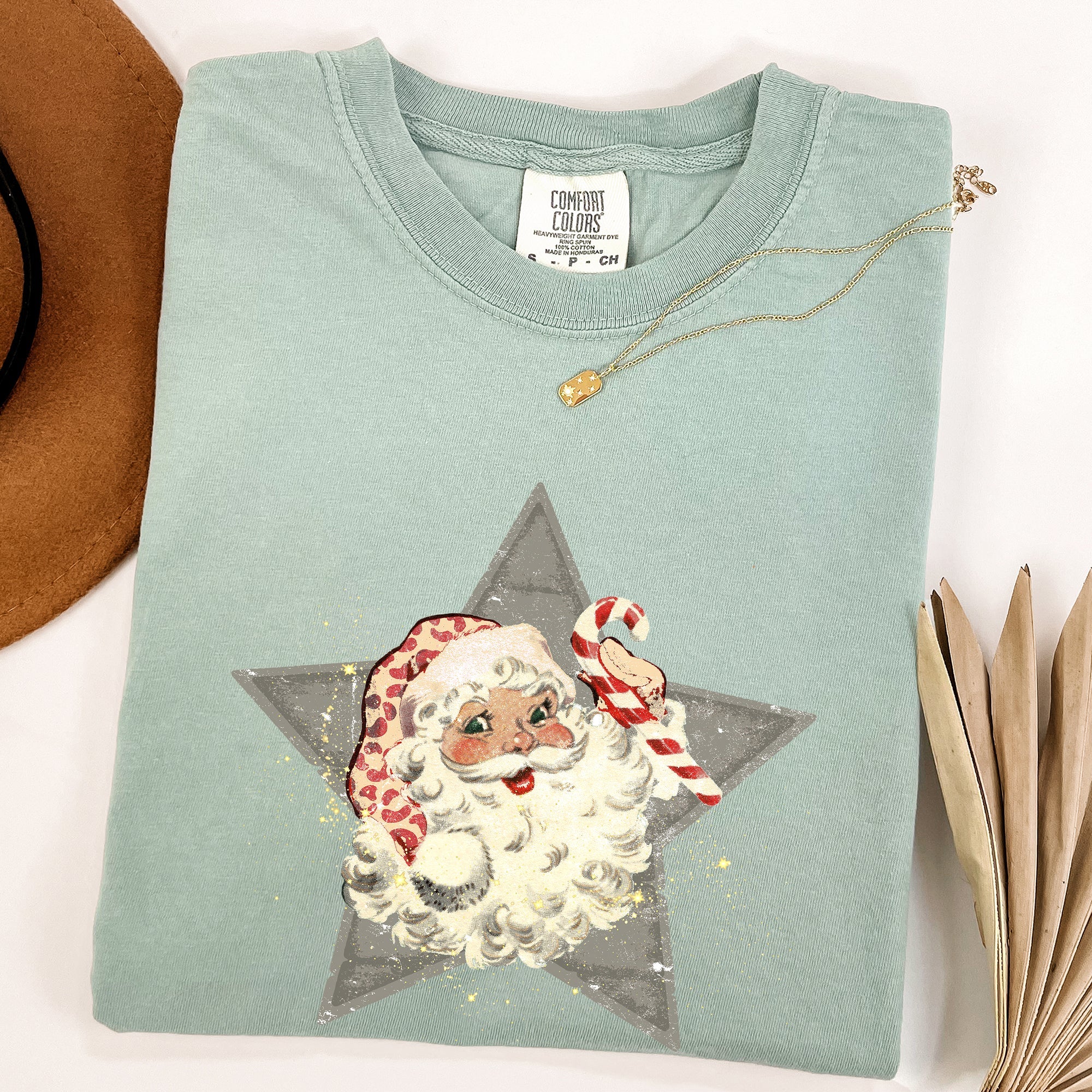 Retro Santa Green Star Christmas Winter Xmas Vintage Holiday Graphic Comfort Colors Tee
