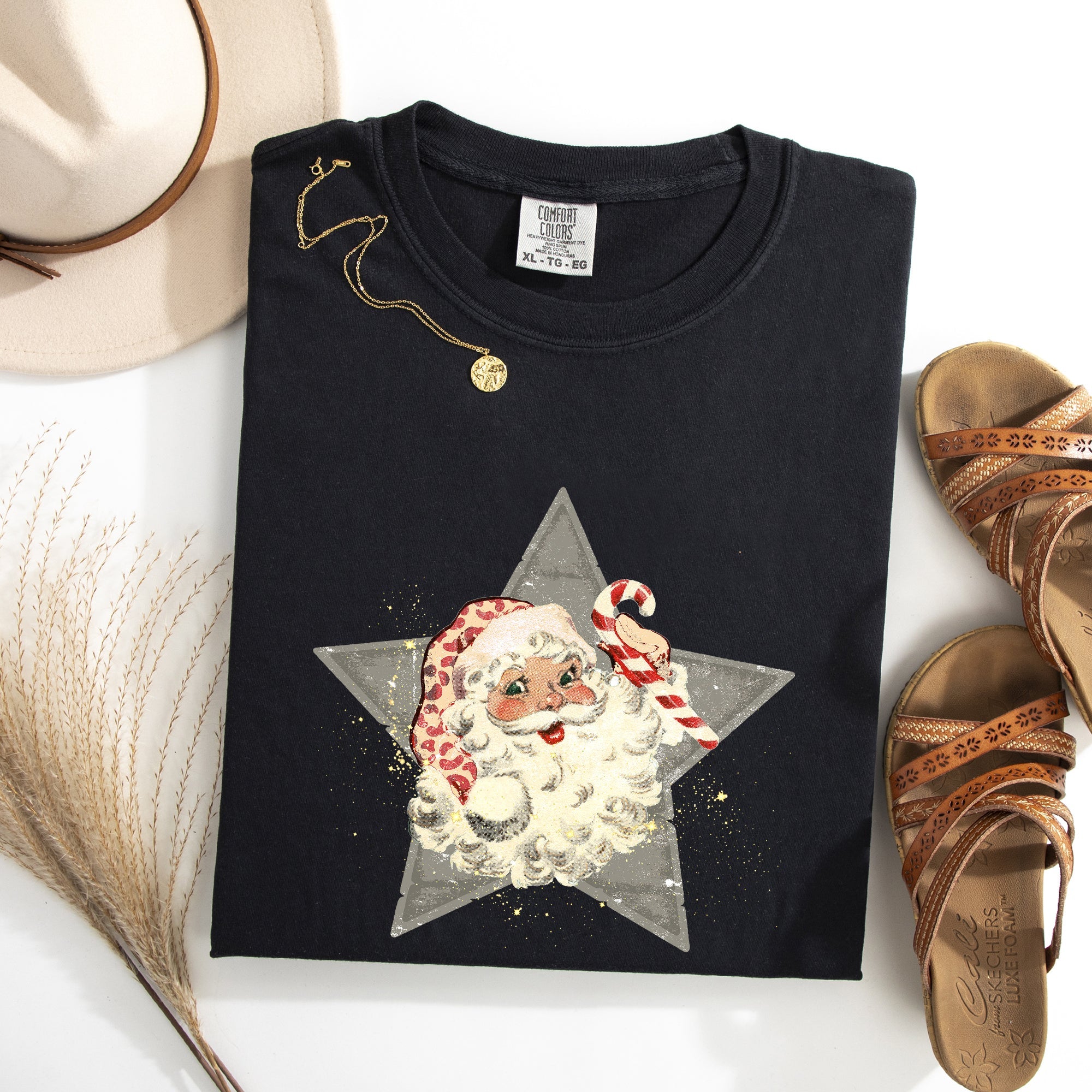 Retro Santa Green Star Christmas Winter Xmas Vintage Holiday Graphic Comfort Colors Tee
