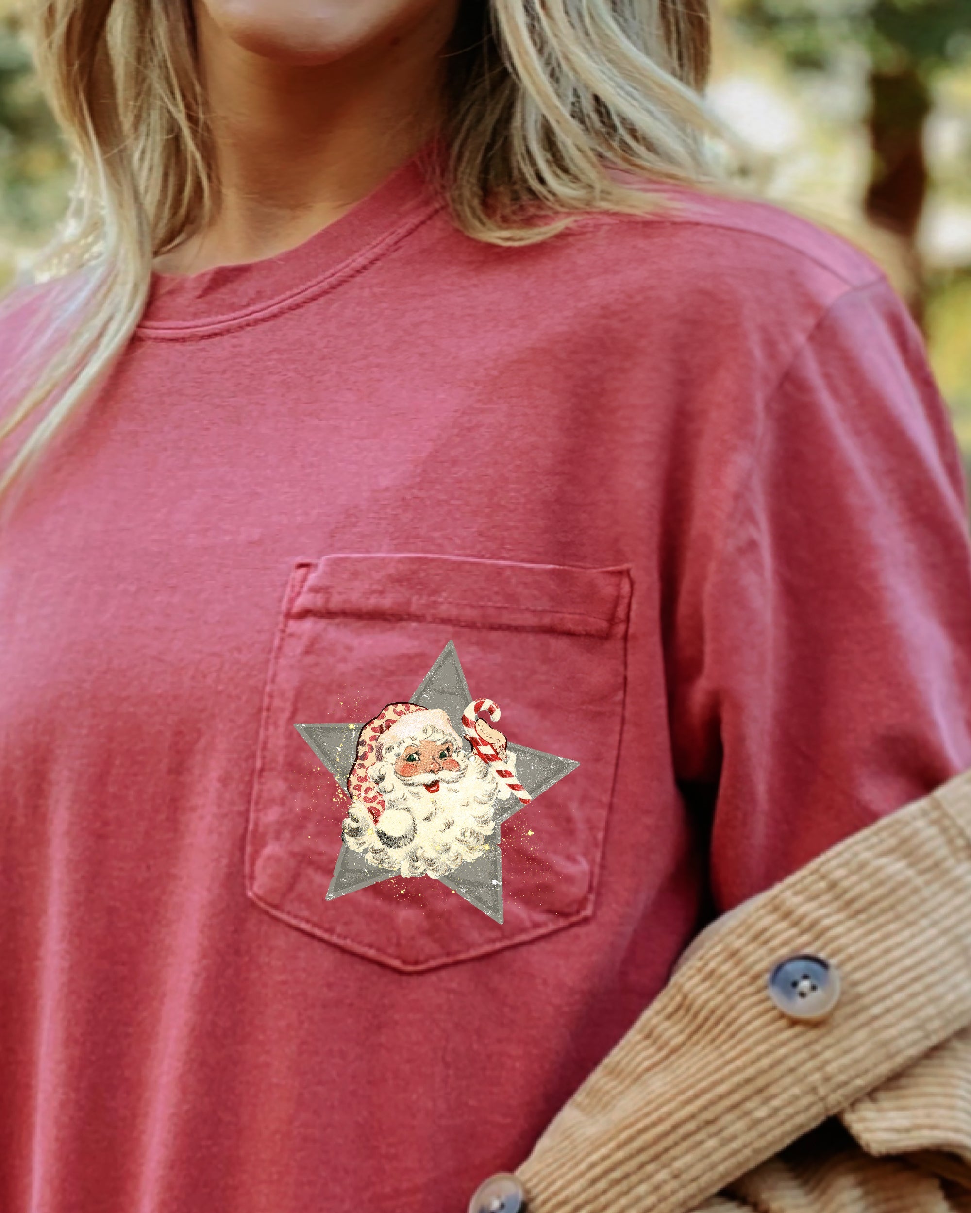 Retro Santa Green Star Christmas Snow Xmas Pocket Scene Vintage Holiday Cheer Comfort Colors Tee