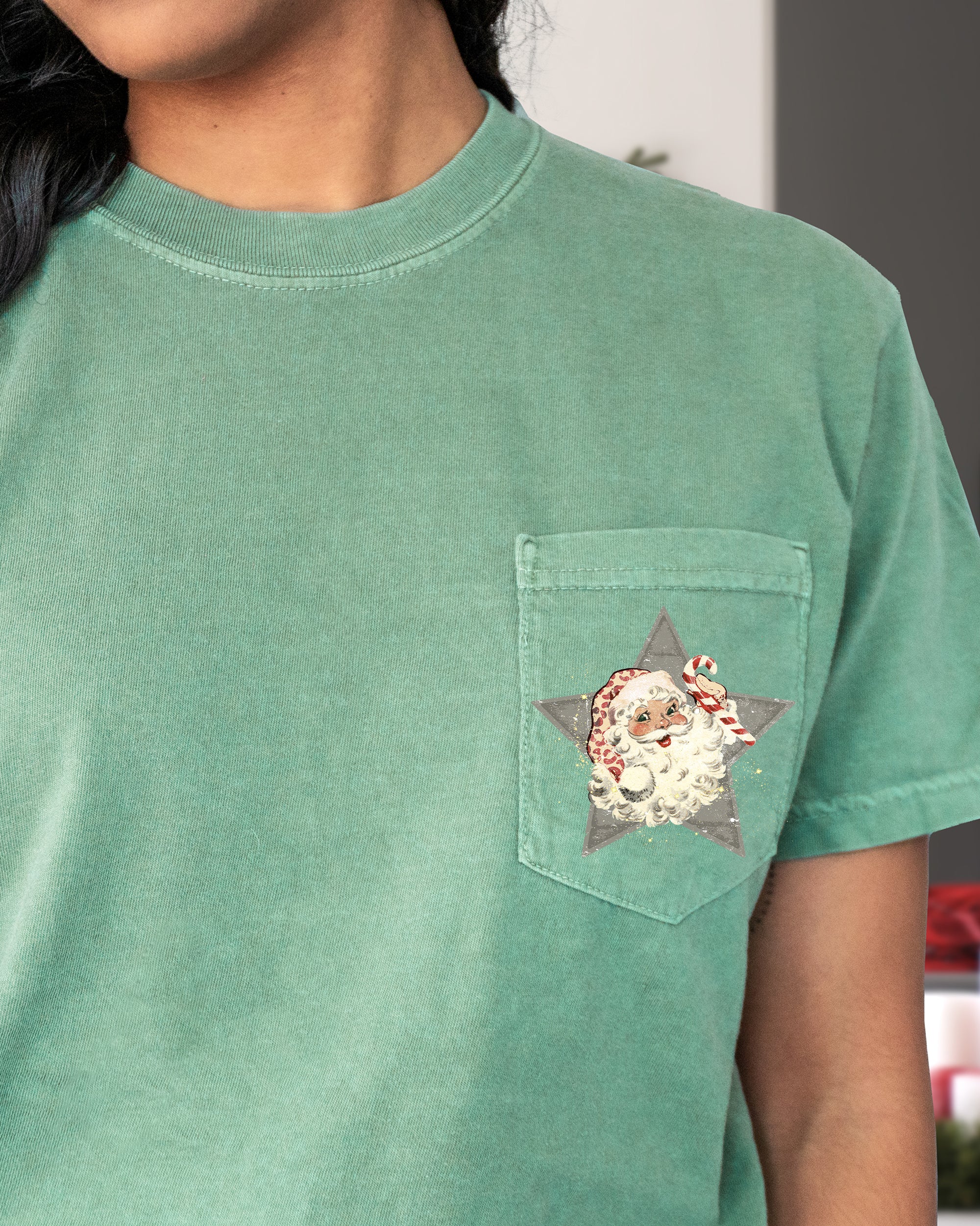 Retro Santa Green Star Christmas Snow Xmas Pocket Scene Vintage Holiday Cheer Comfort Colors Tee