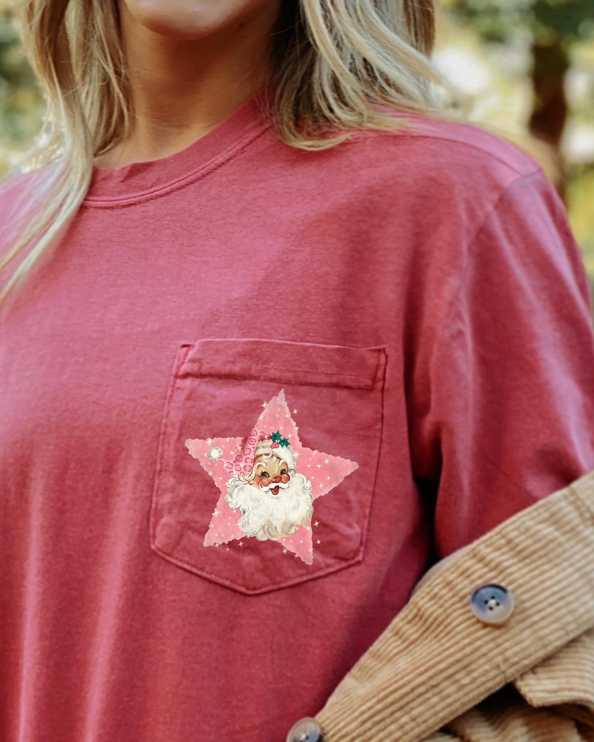 Retro Santa Pink Star Pocket Christmas Snow Winter Xmas Cozy Vintage Holiday Card Art Comfort Colors Tee