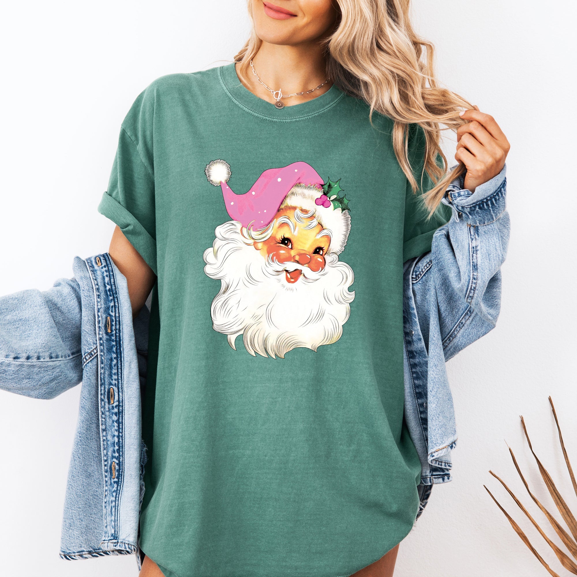 Retro Santa Classic Twinkle Xmas Winter Holiday Vintage Christmas Cheer Comfort Colors Tee