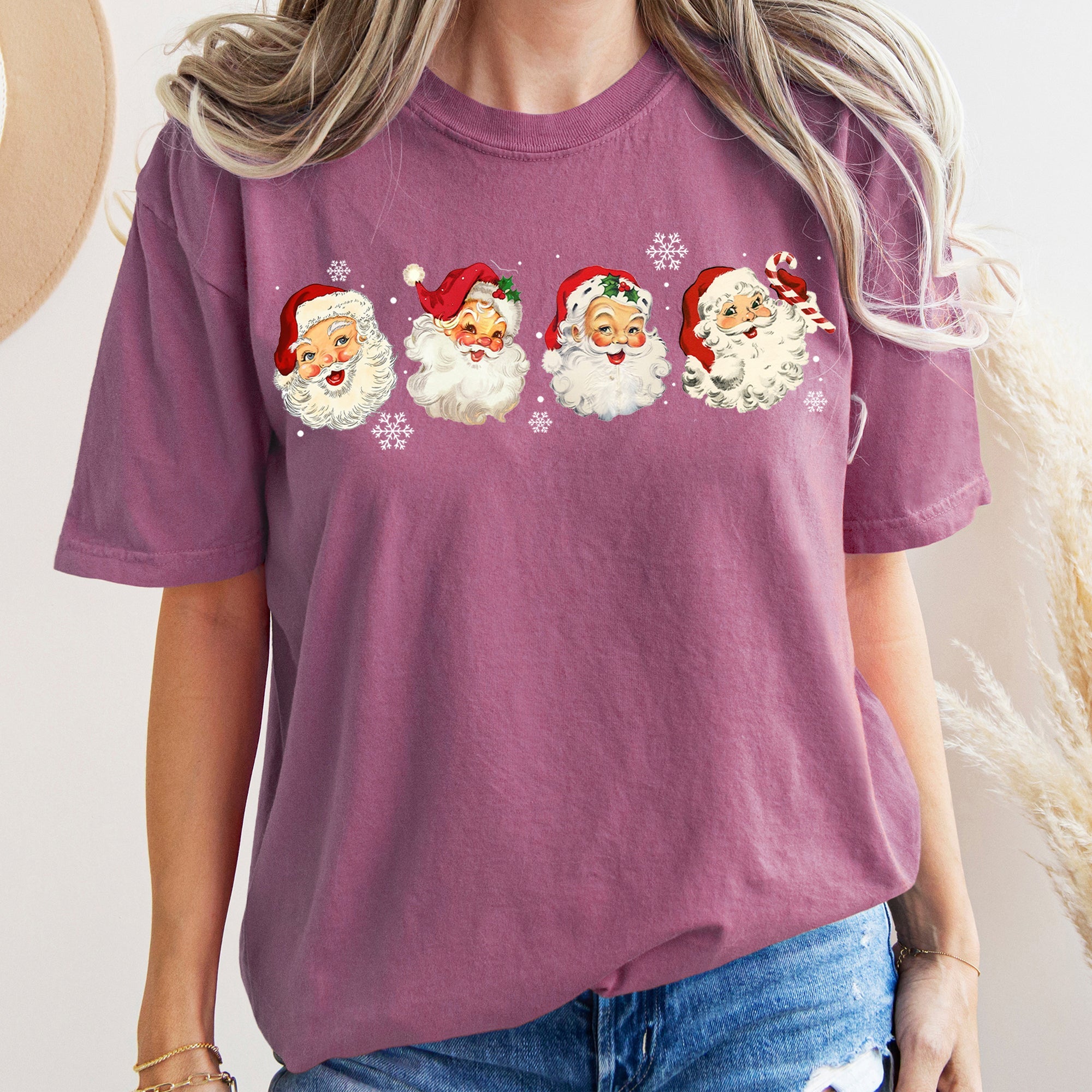 Retro Santas With Snowflakes Christmas Vintage Santa Illustration Print Comfort Colors Tee