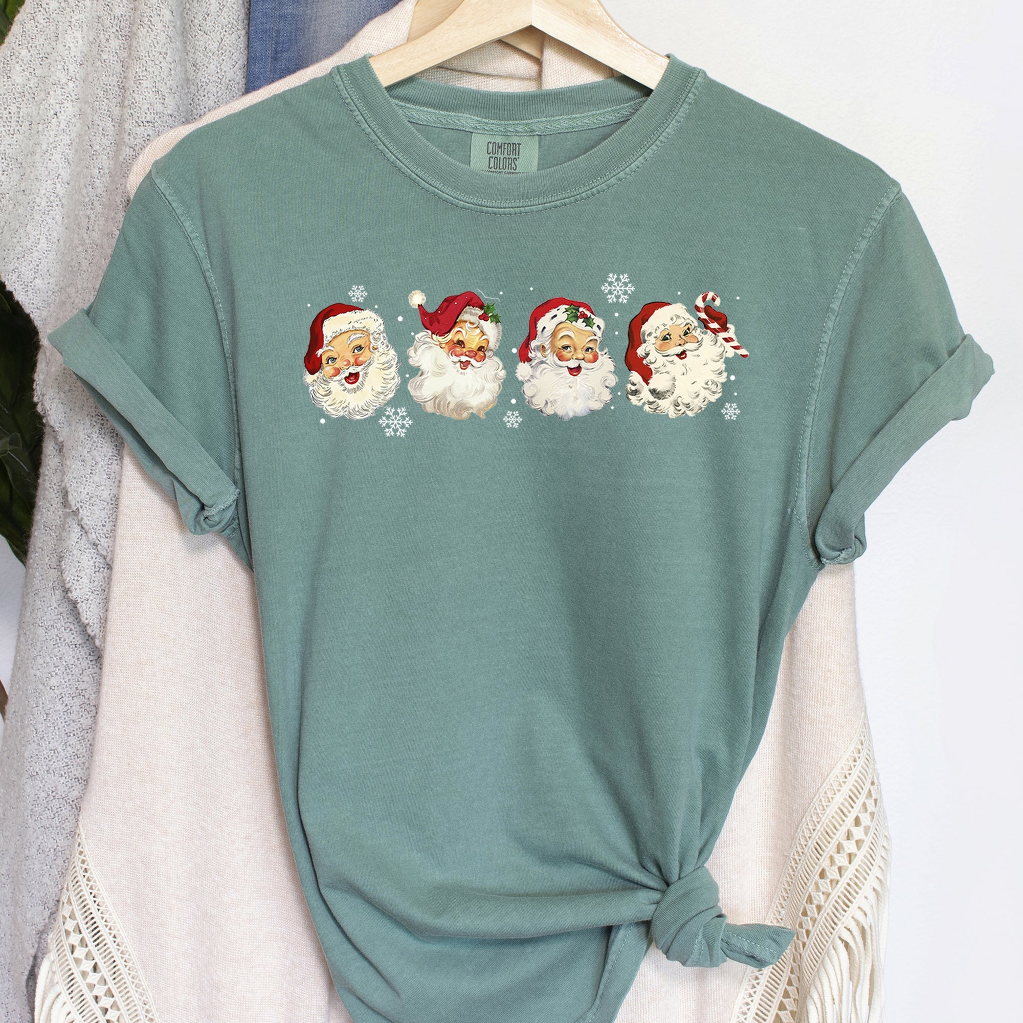 Retro Santas With Snowflakes Christmas Vintage Santa Illustration Print Comfort Colors Tee