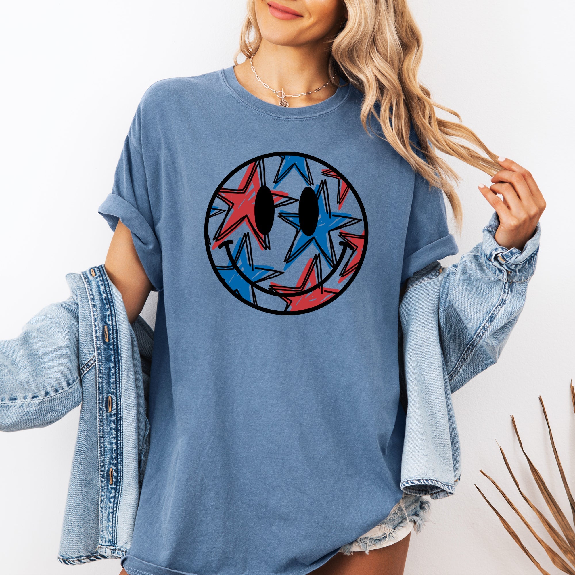 Retro Smiley Patriotic USA Fourth Of July Vintage Sunset Banner Design Edition Comfort Colors Tee
