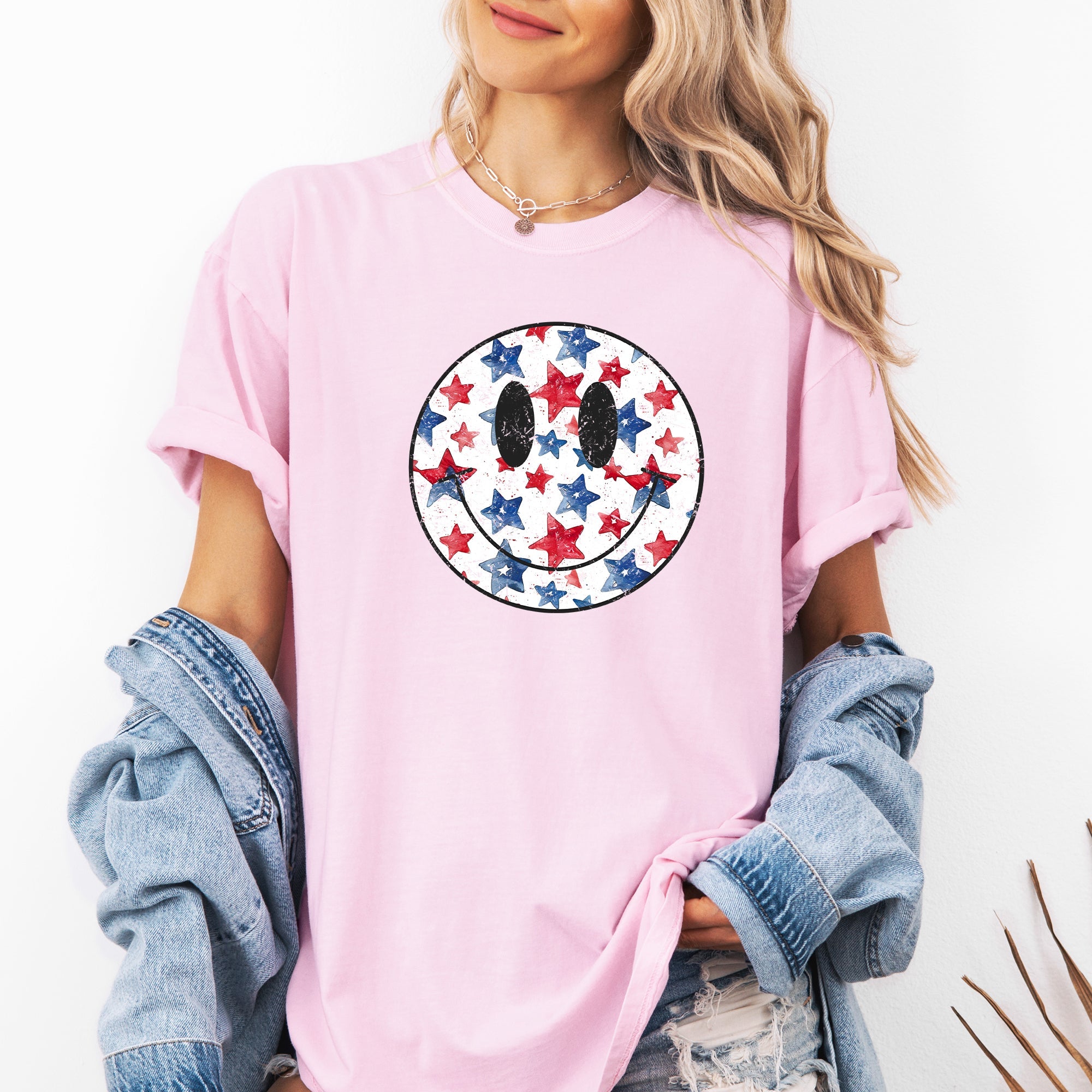Retro Smiley Vintage Patriotic USA Fourth of July Emblem Icon Badge Comfort Colors Tee