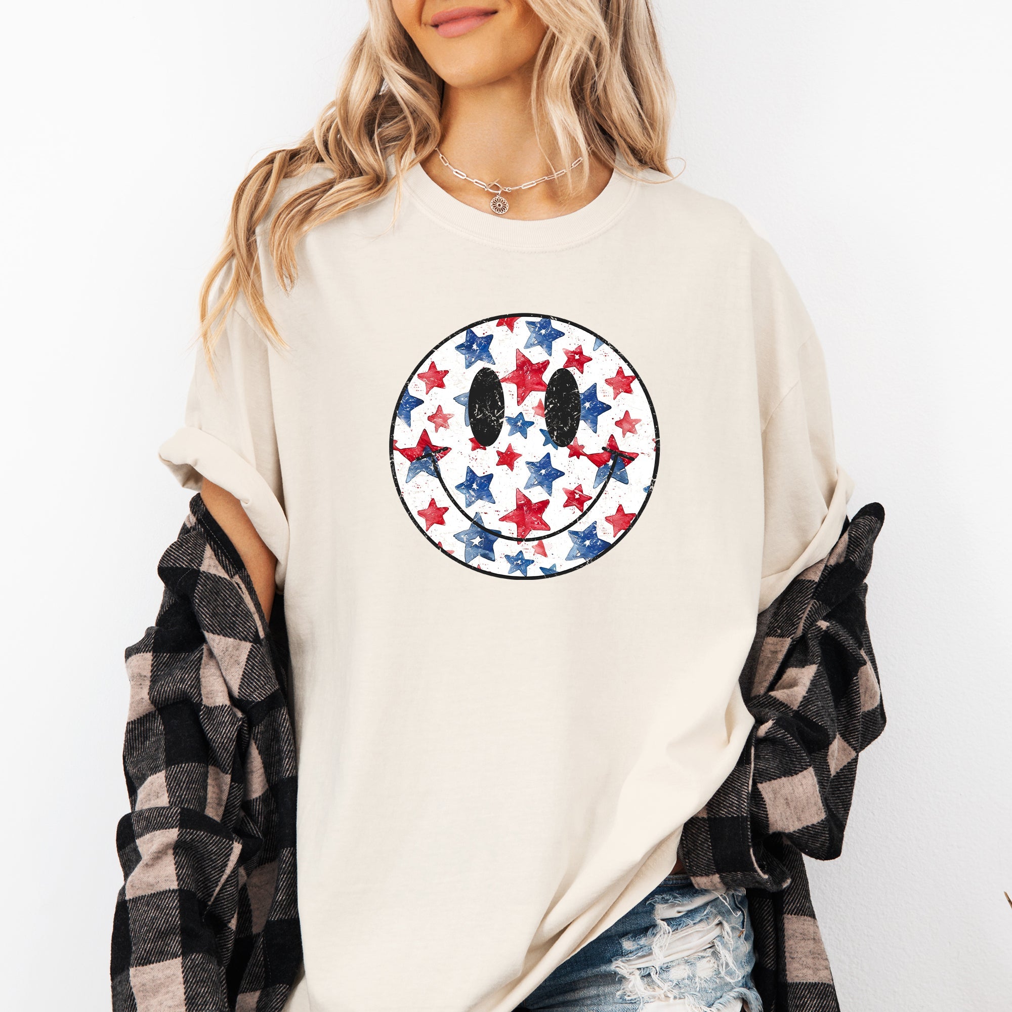Retro Smiley Vintage Patriotic USA Fourth of July Emblem Icon Badge Comfort Colors Tee