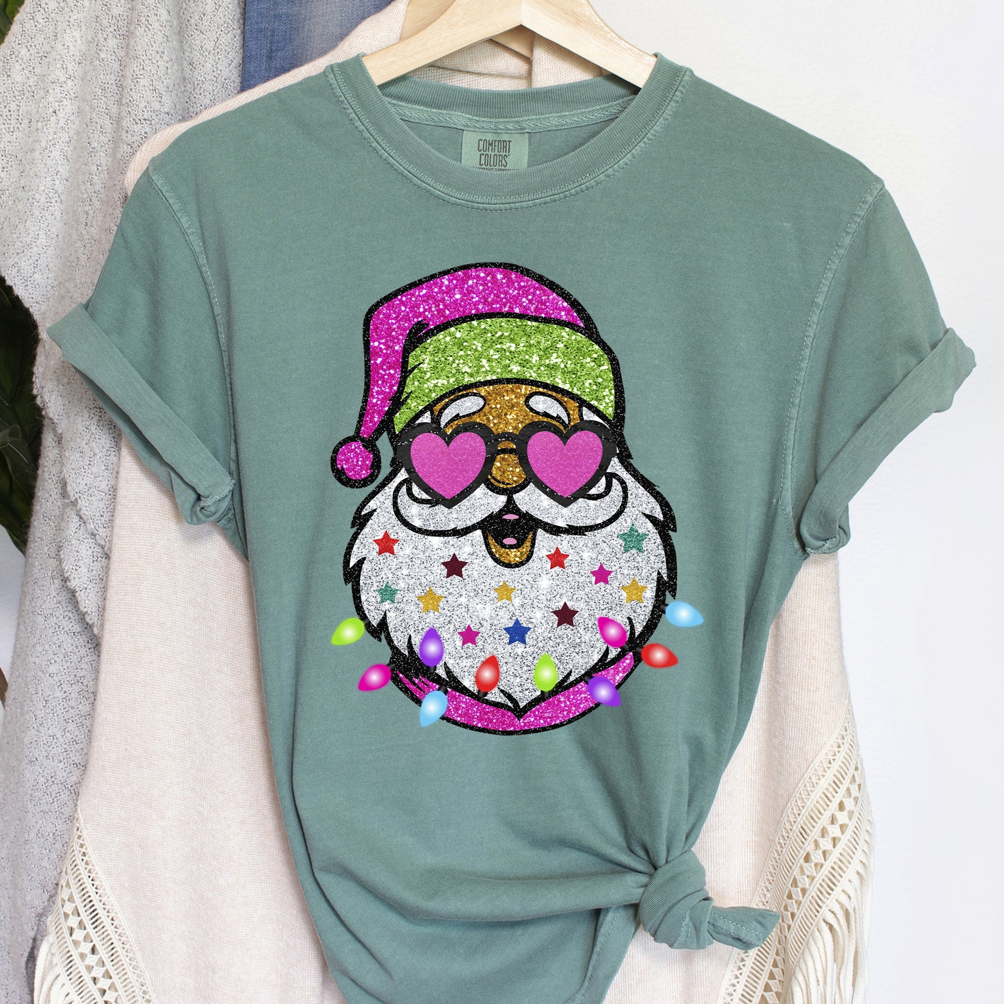 Retro Sparkly Santa Glitter Effect Christmas Vintage Holiday Illustration Comfort Colors Tee