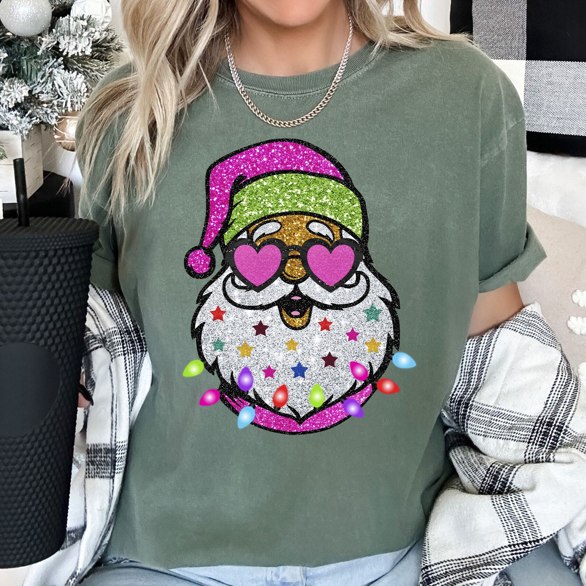 Retro Sparkly Santa Glitter Effect Christmas Vintage Holiday Illustration Comfort Colors Tee