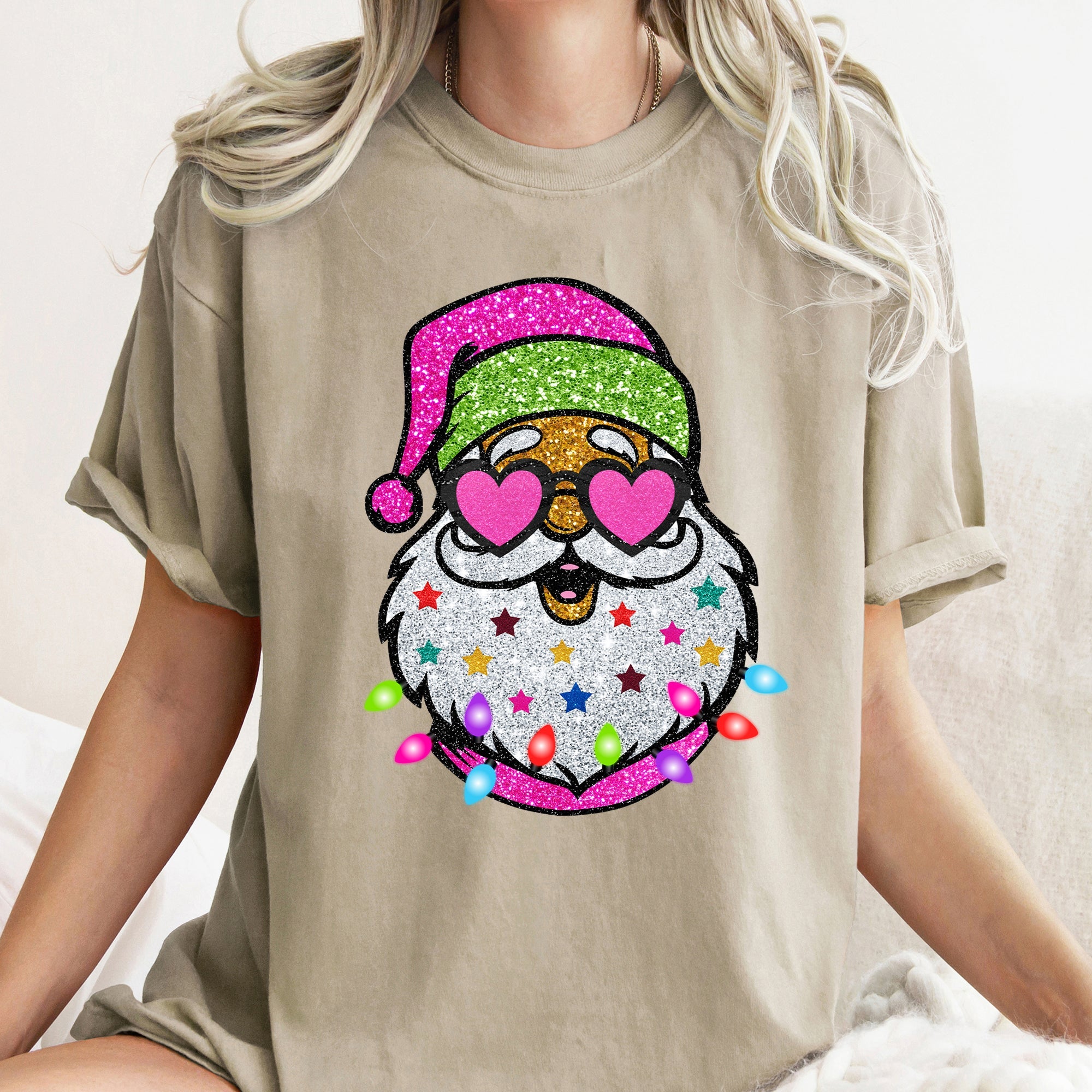 Retro Sparkly Santa Glitter Effect Christmas Vintage Holiday Illustration Comfort Colors Tee