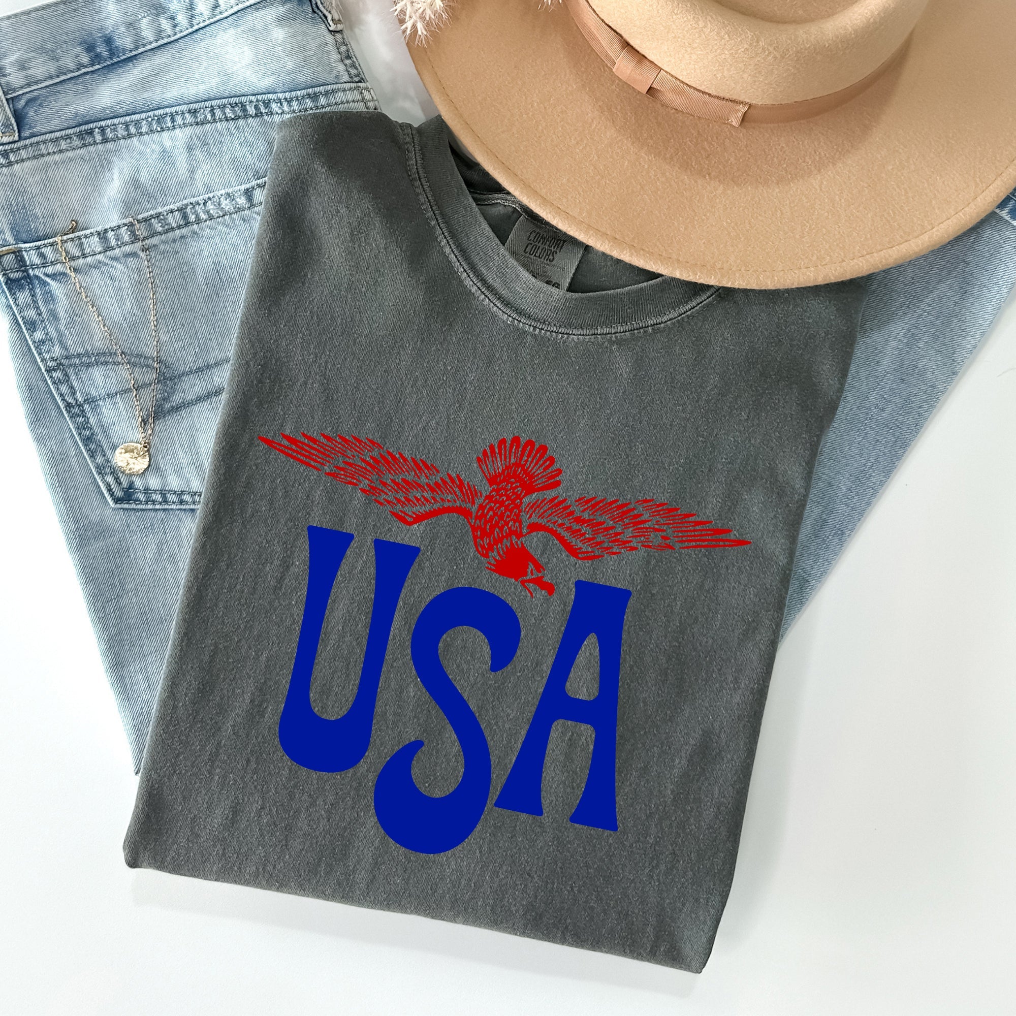 Retro USA Eagle America Patriotic 4th Of July Vintage Flag Emblem Edition Comfort Colors Tee